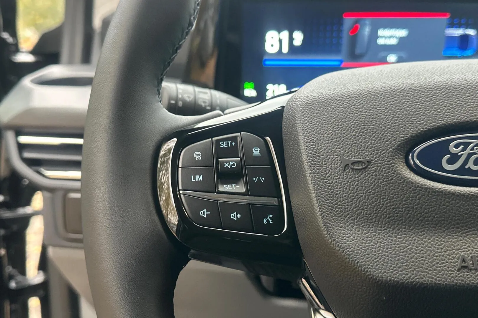 FORD TOURNEO CUSTOM JOS-658 carousel image