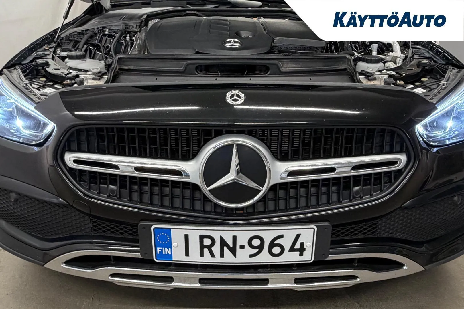 Mercedes-Benz C IRN-964 carousel image