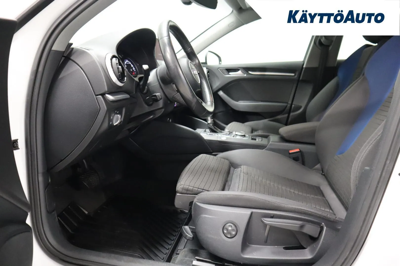 Audi A3 XOK-468 carousel image