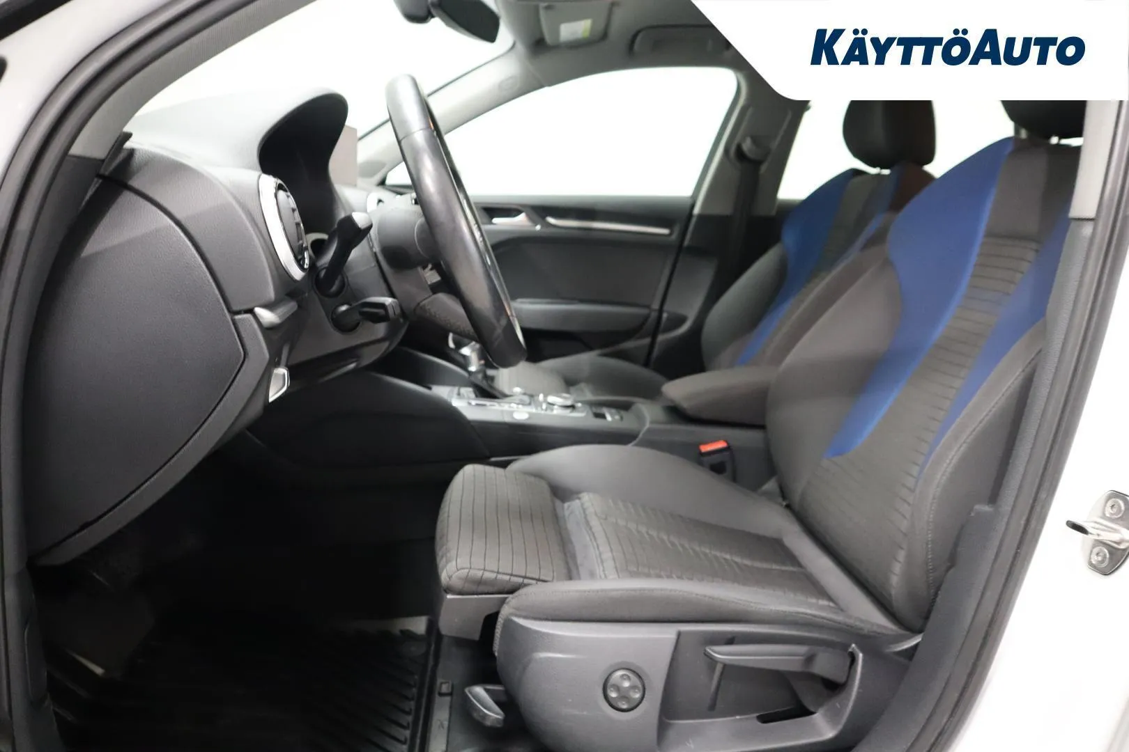 Audi A3 XOK-468 carousel image