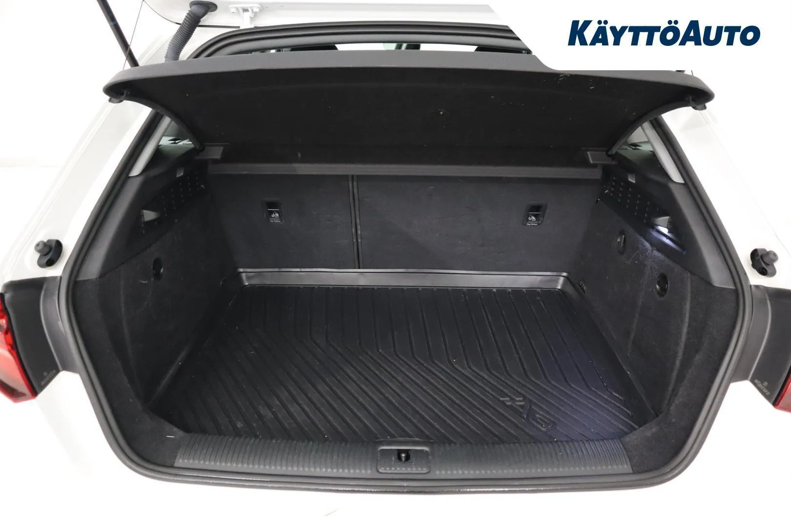 Audi A3 XOK-468 carousel image
