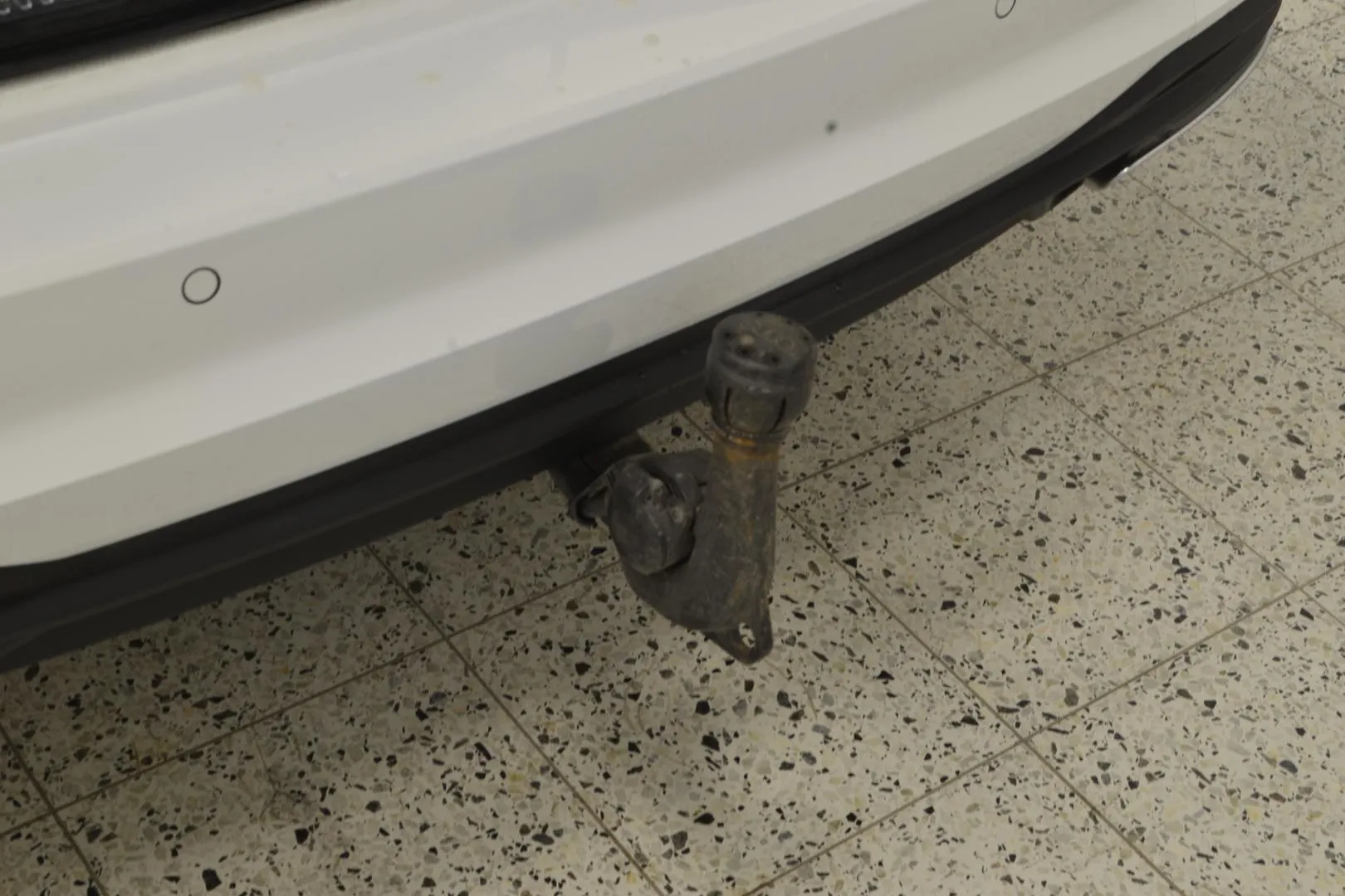 Audi A4 GOO-957 carousel image