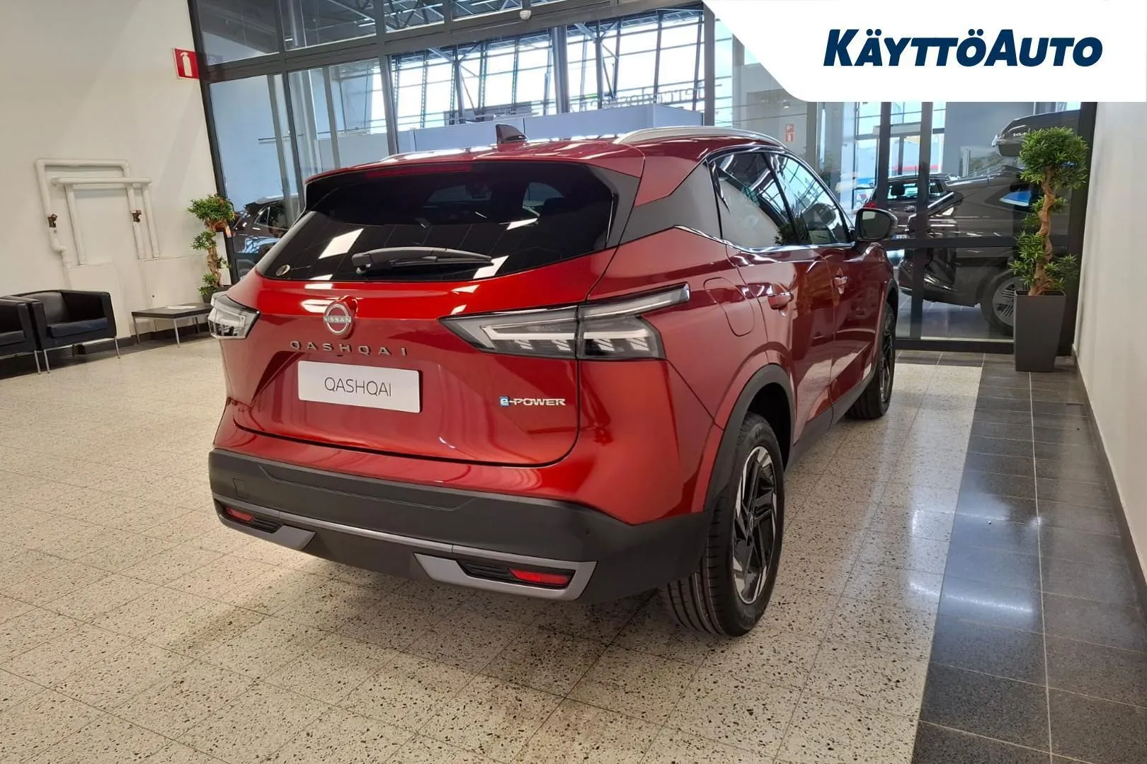 Nissan Qashqai SZP-779 carousel image