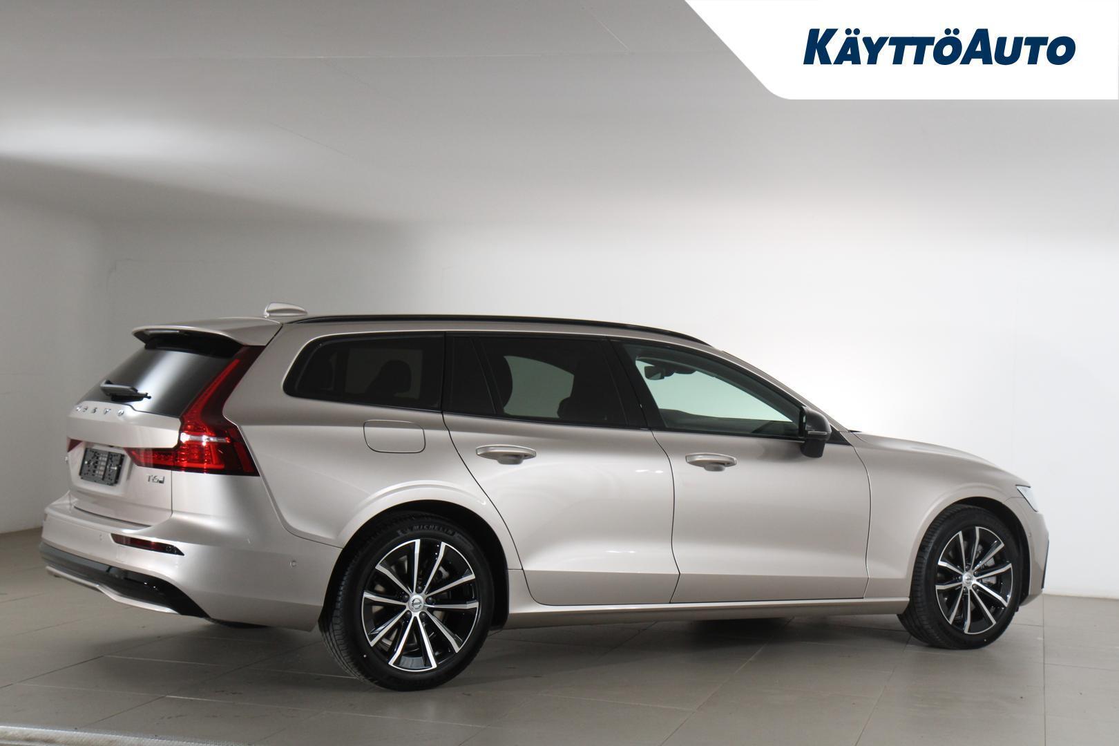 Volvo V60 T6 AWD Long Range Plus Dark 2027, bild 6/24