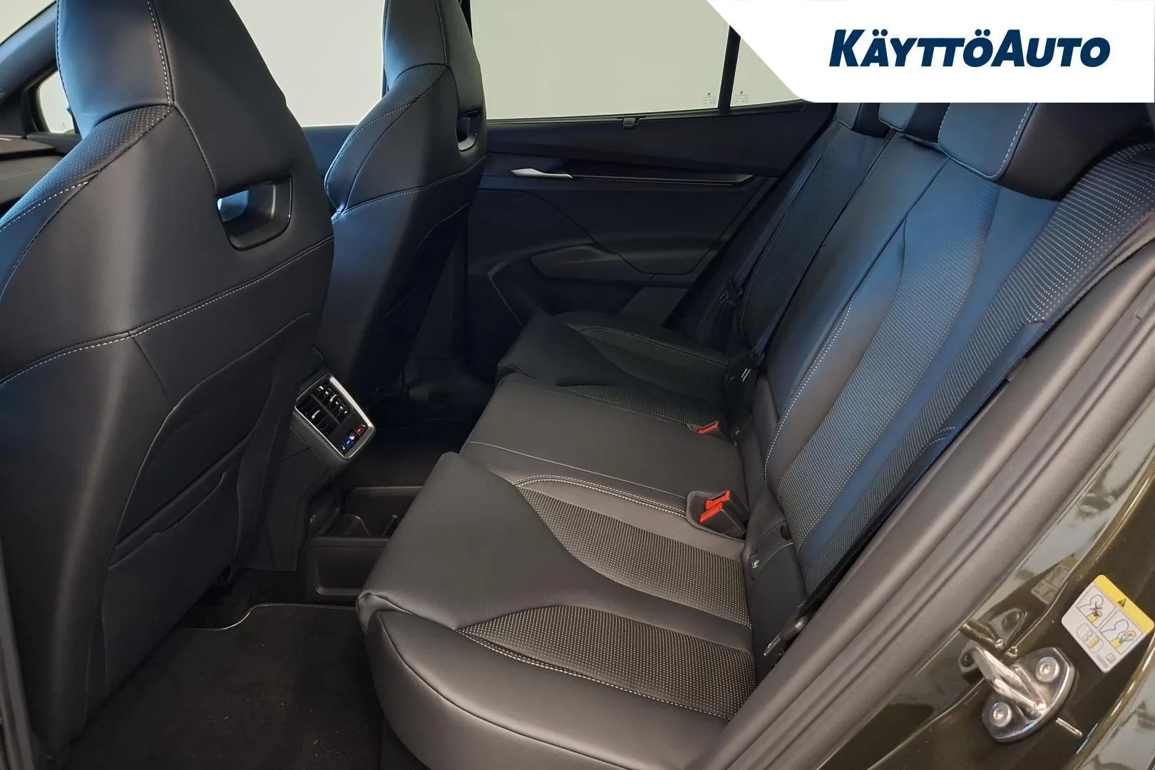 Skoda Enyaq NOT-593 carousel image