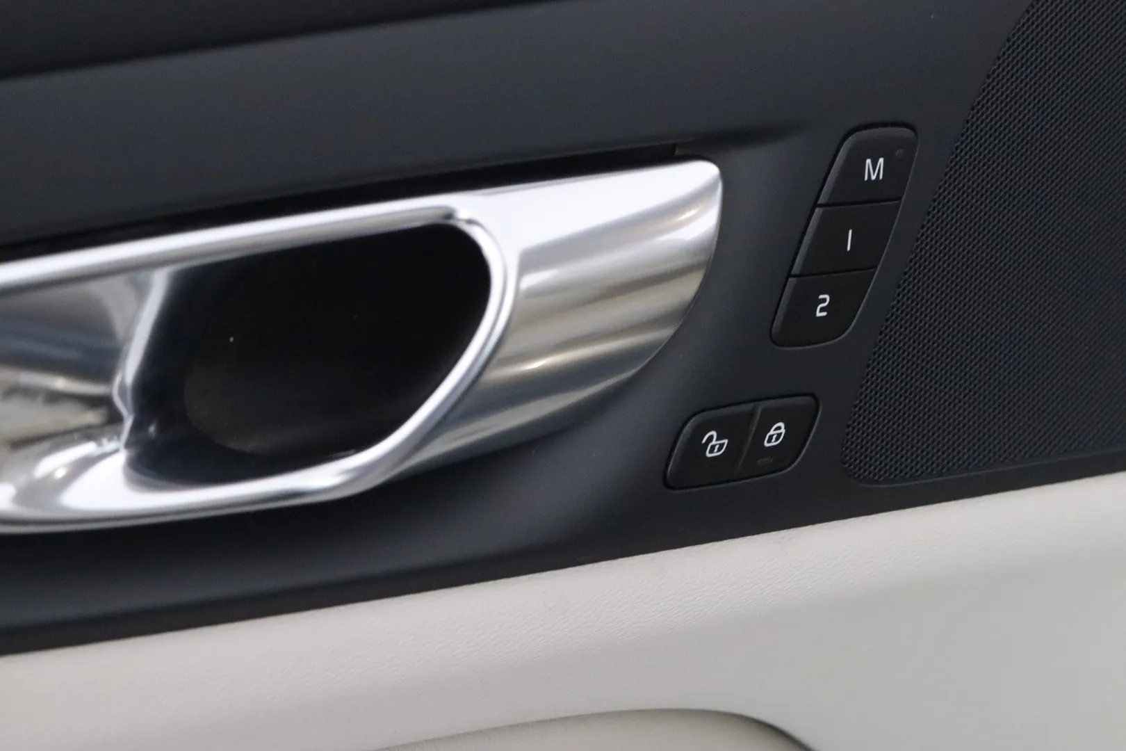 Volvo S60 EUP-226 carousel image
