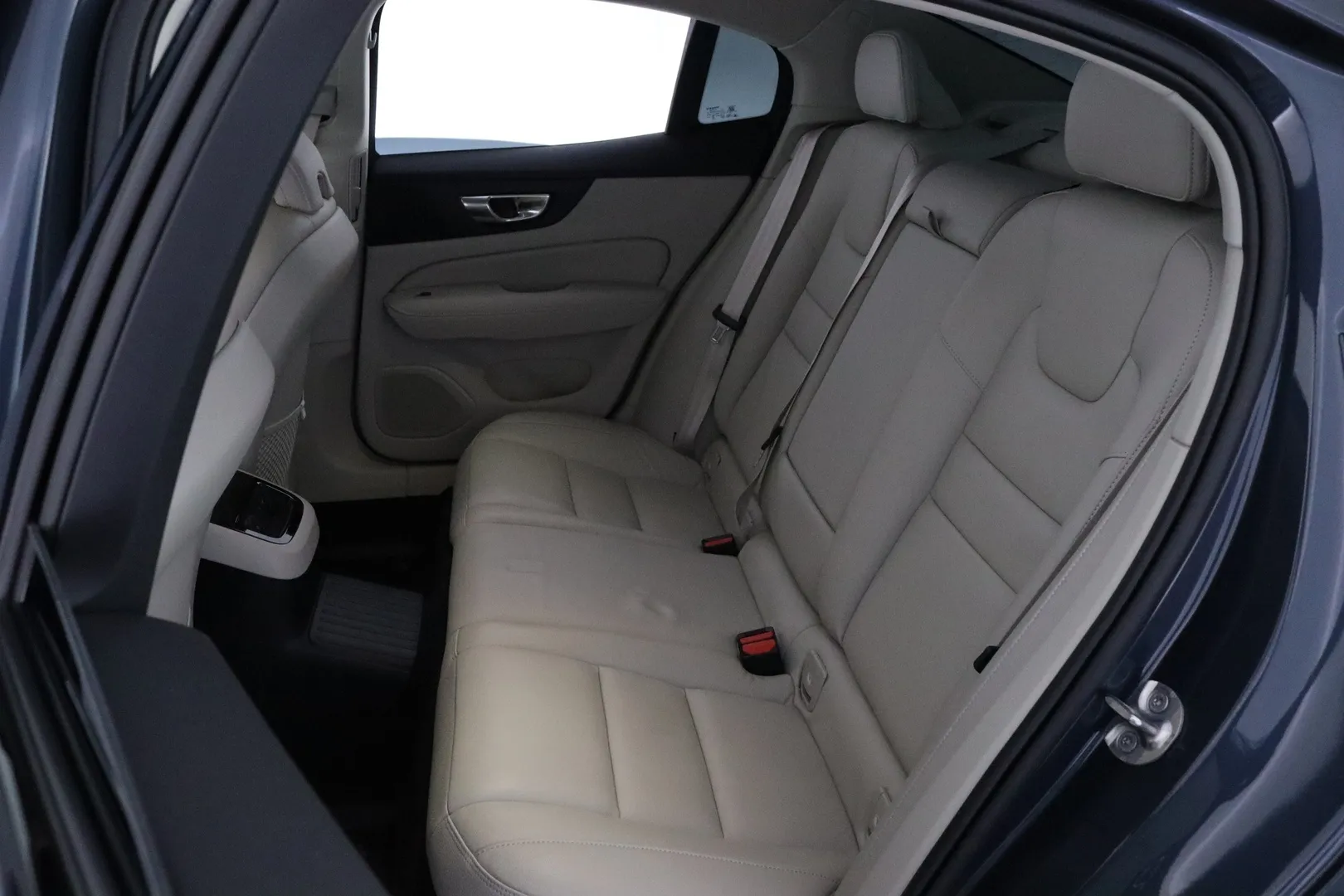 Volvo S60 EUP-226 carousel image