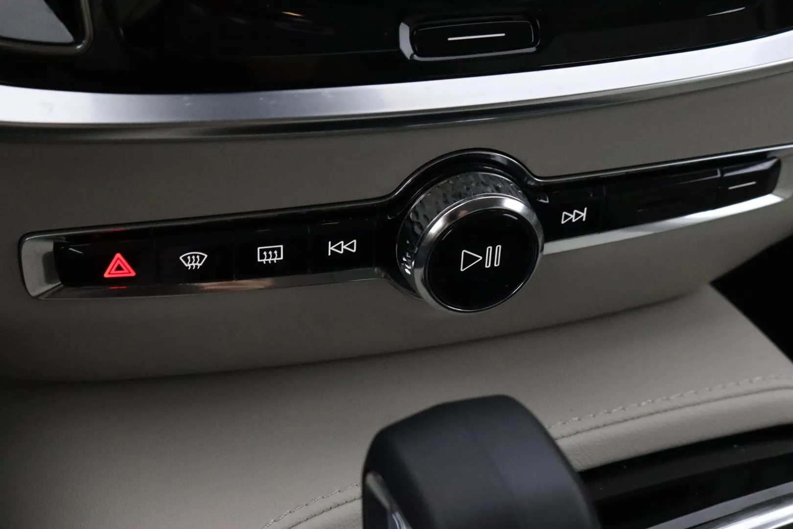 Volvo S60 EUP-226 carousel image