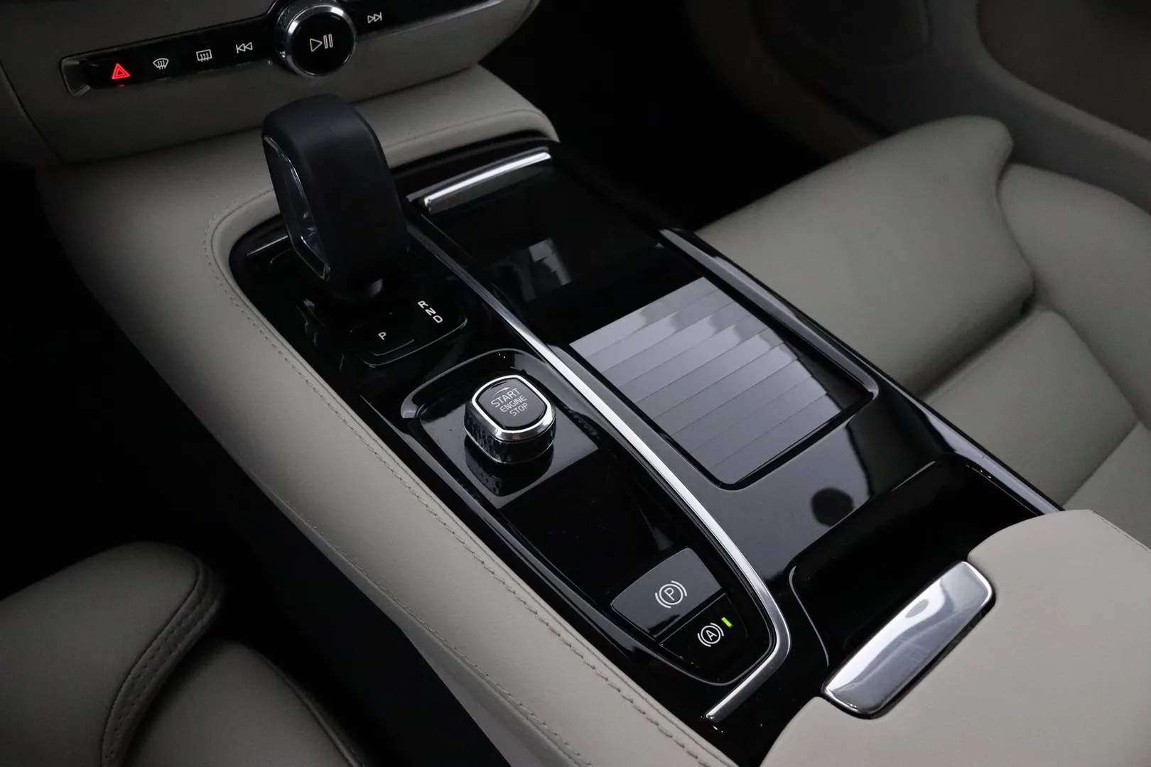 Volvo S60 EUP-226 carousel image