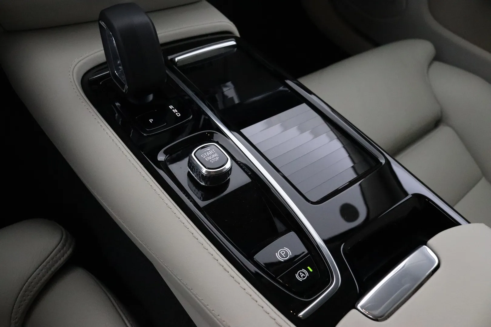Volvo S60 EUP-226 carousel image