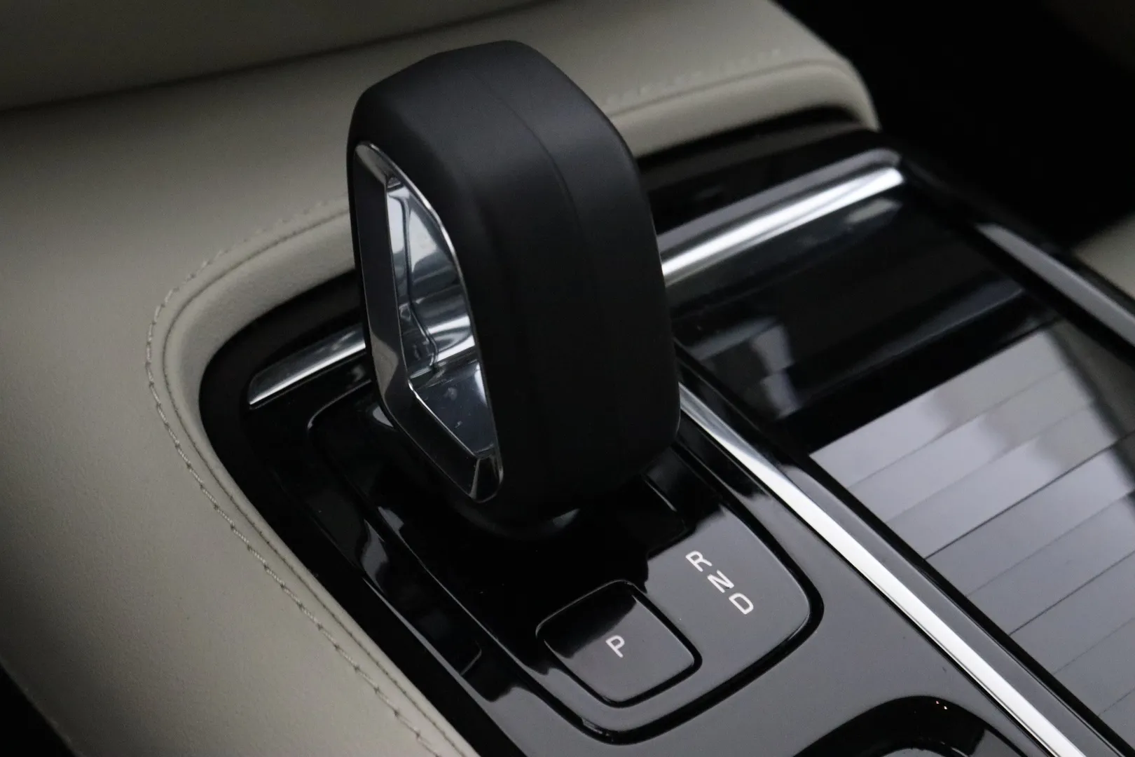 Volvo S60 EUP-226 carousel image