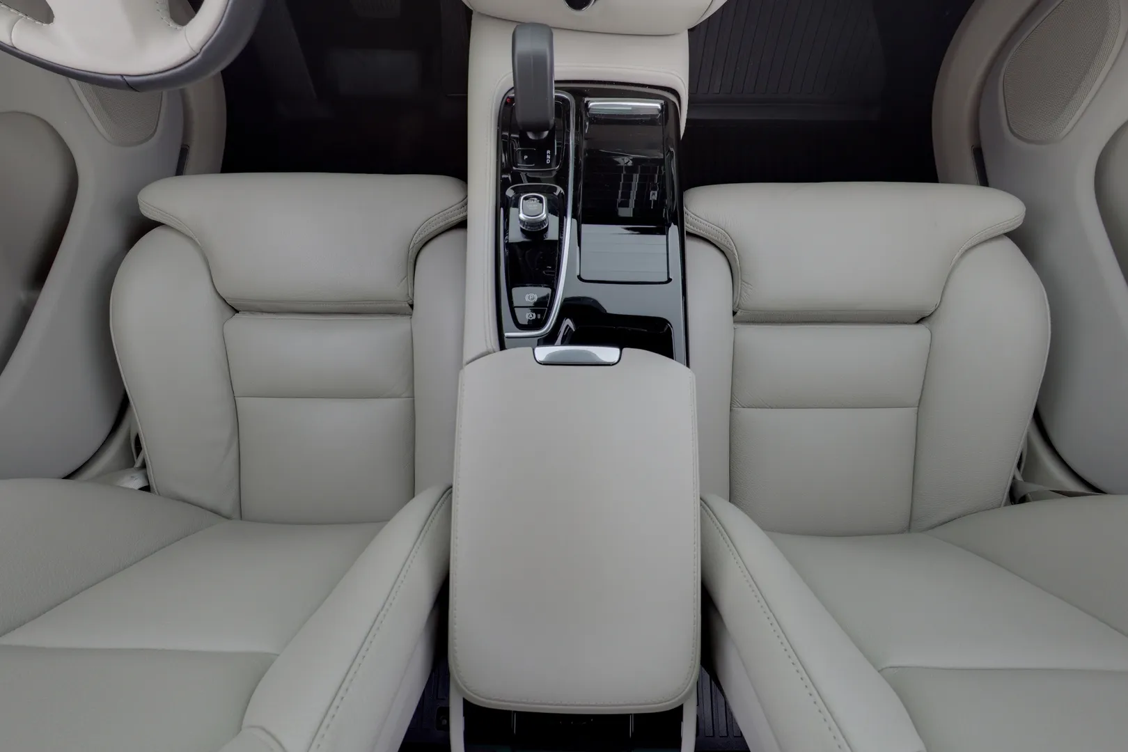 Volvo S60 EUP-226 carousel image