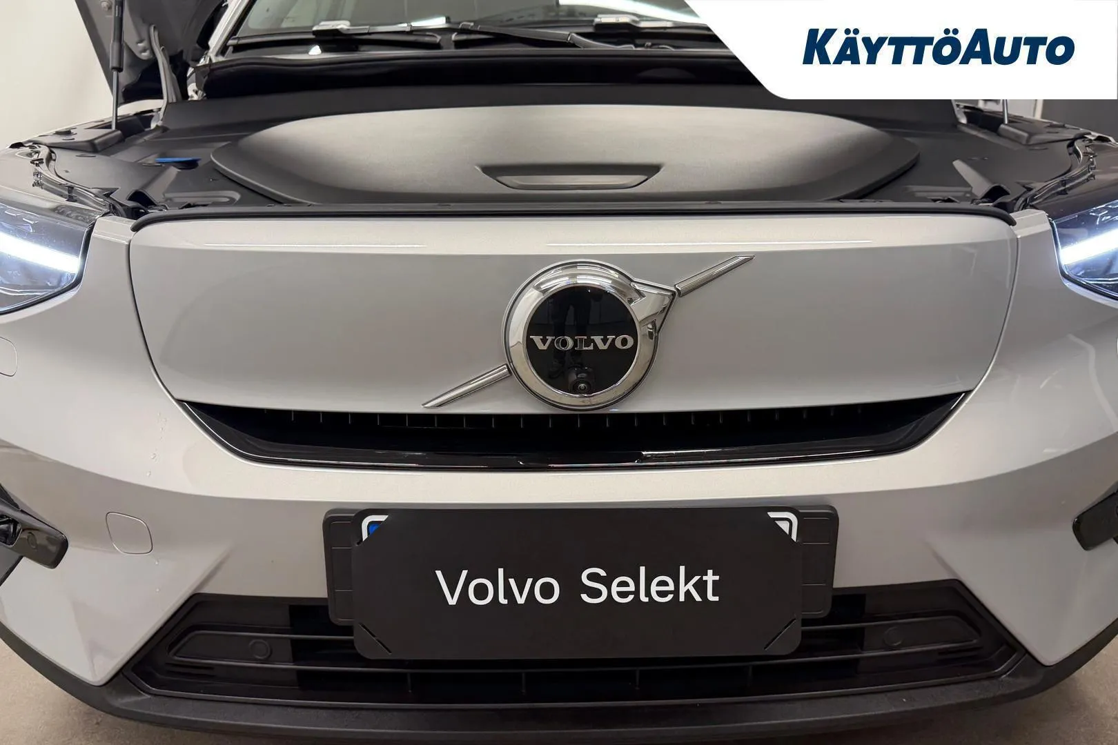Volvo EX40 EVL-952 carousel image