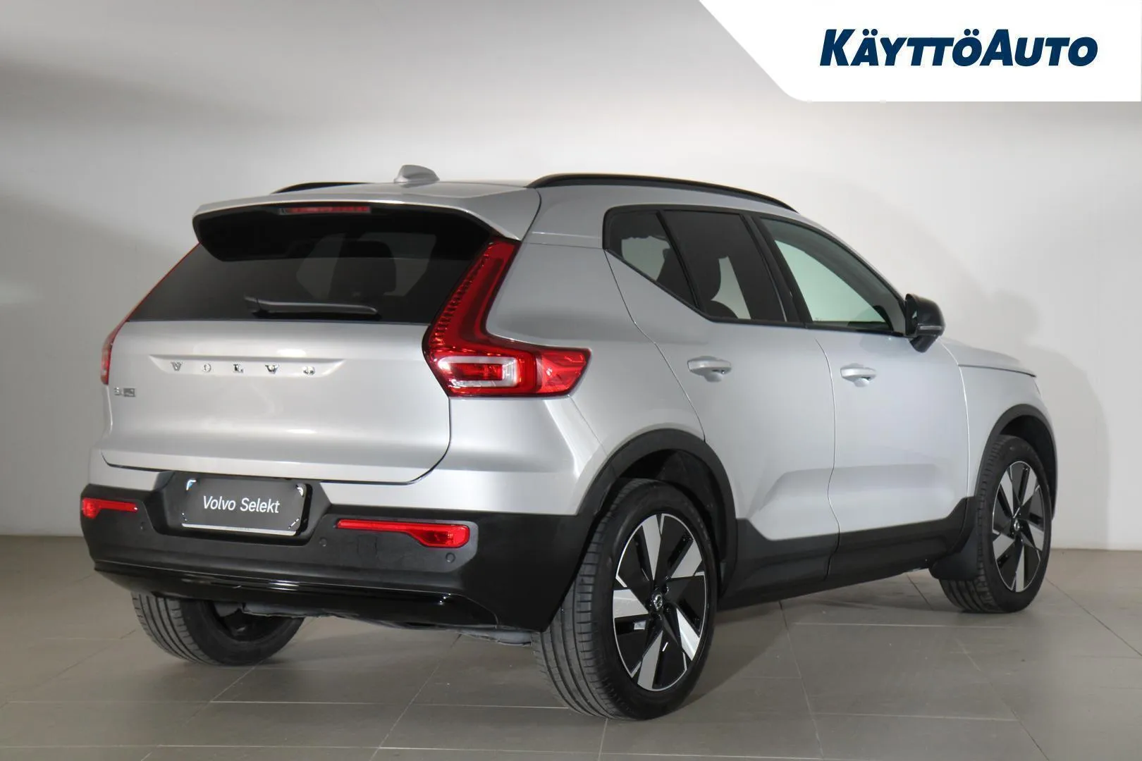 Volvo EX40 EVL-952 carousel image