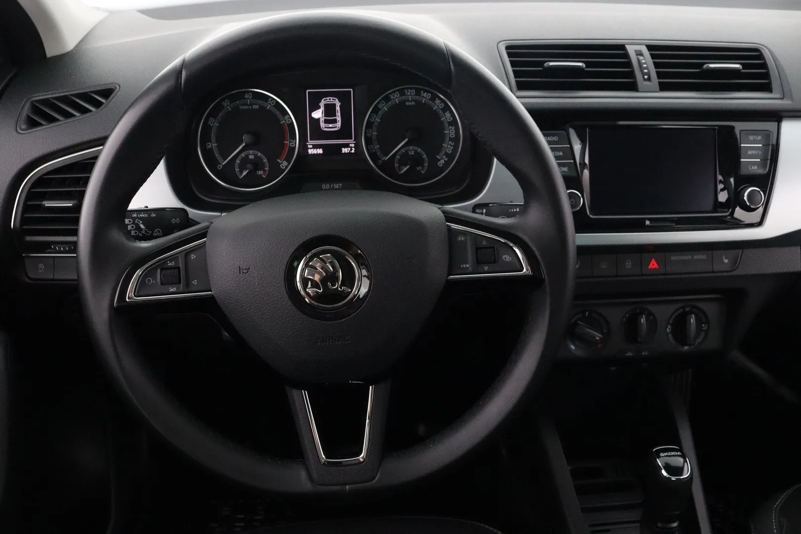Skoda Fabia KOE-887 carousel image