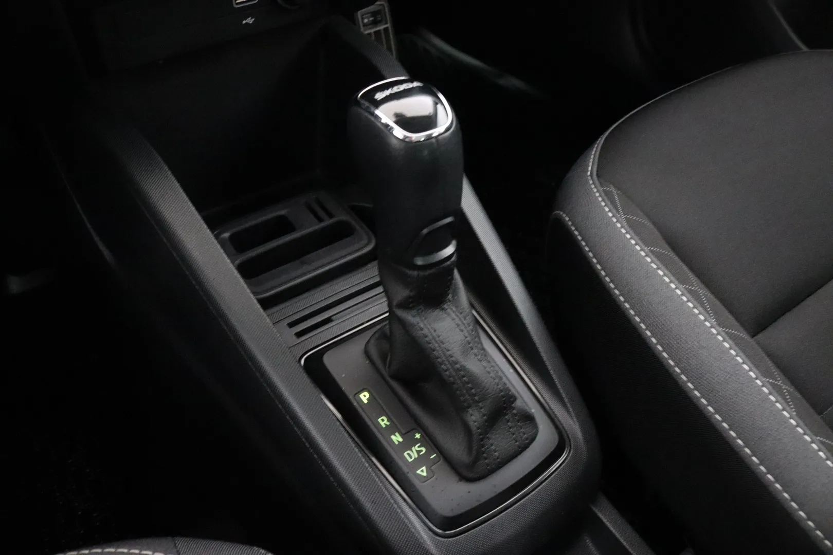 Skoda Fabia KOE-887 carousel image