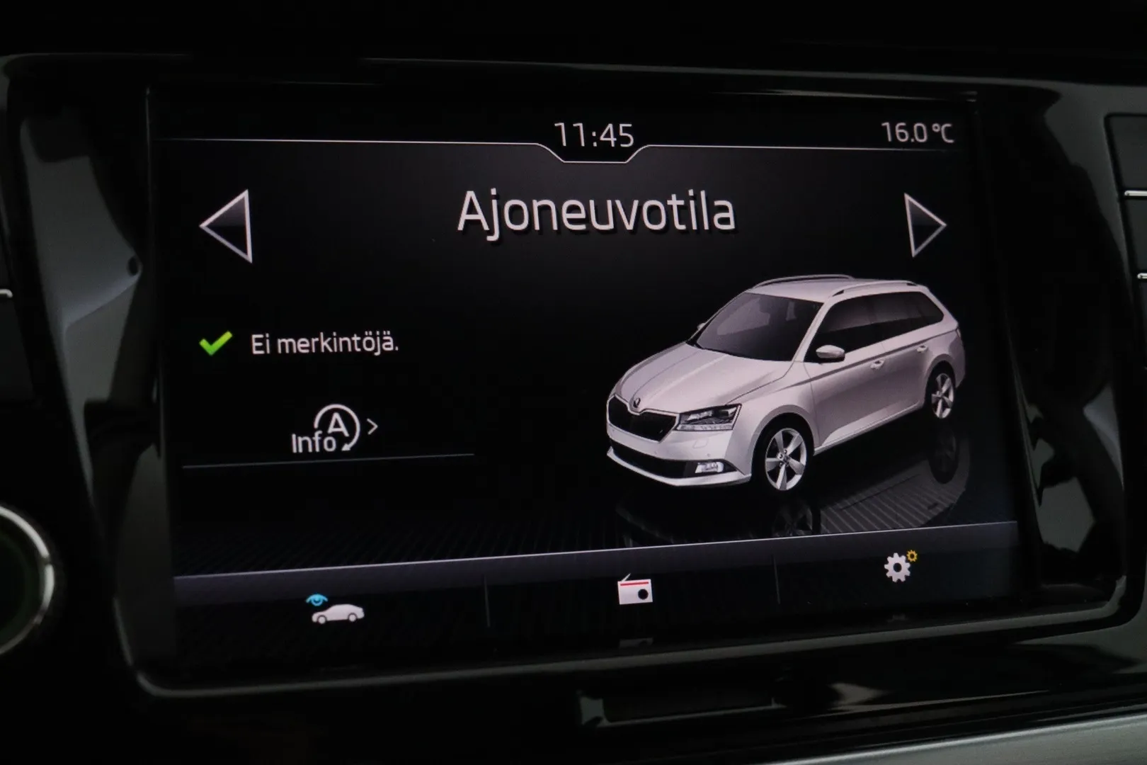 Skoda Fabia KOE-887 carousel image