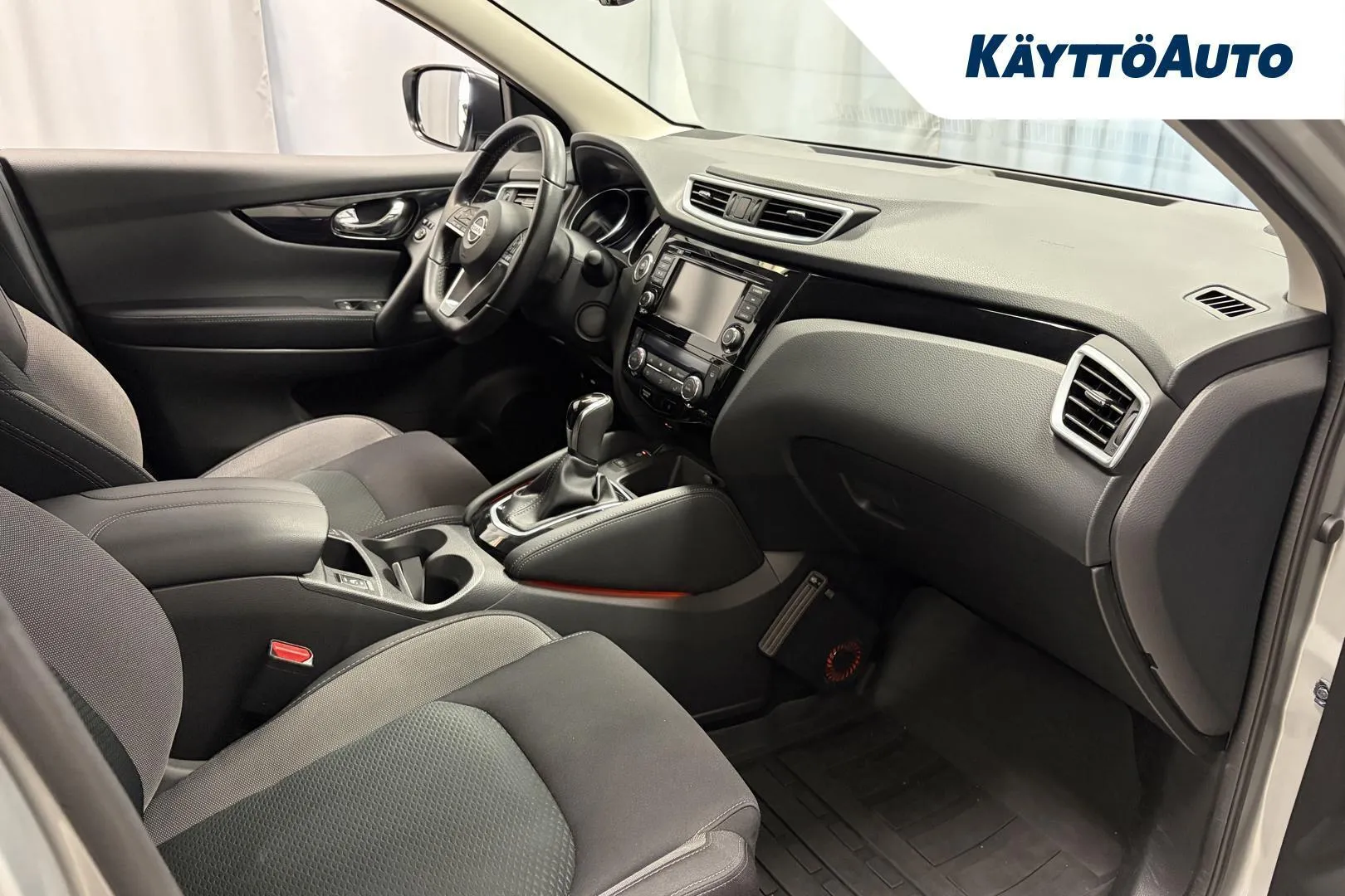Nissan Qashqai ESV-551 carousel image