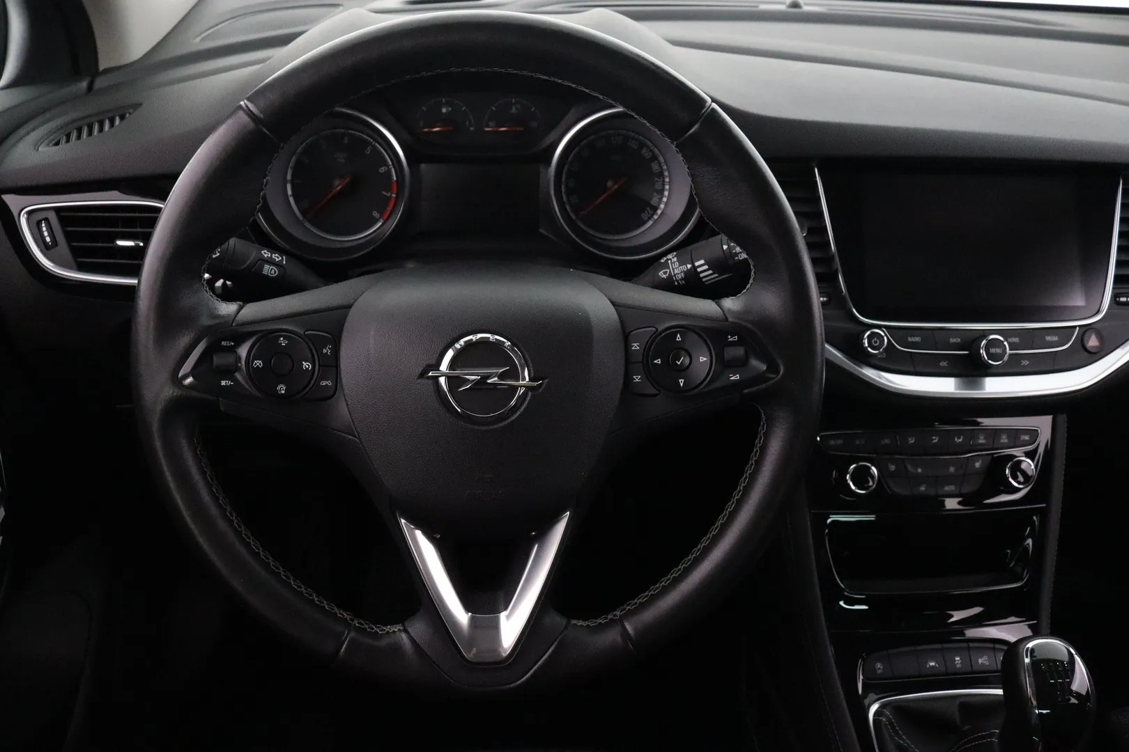Opel Astra ZMK-363 carousel image