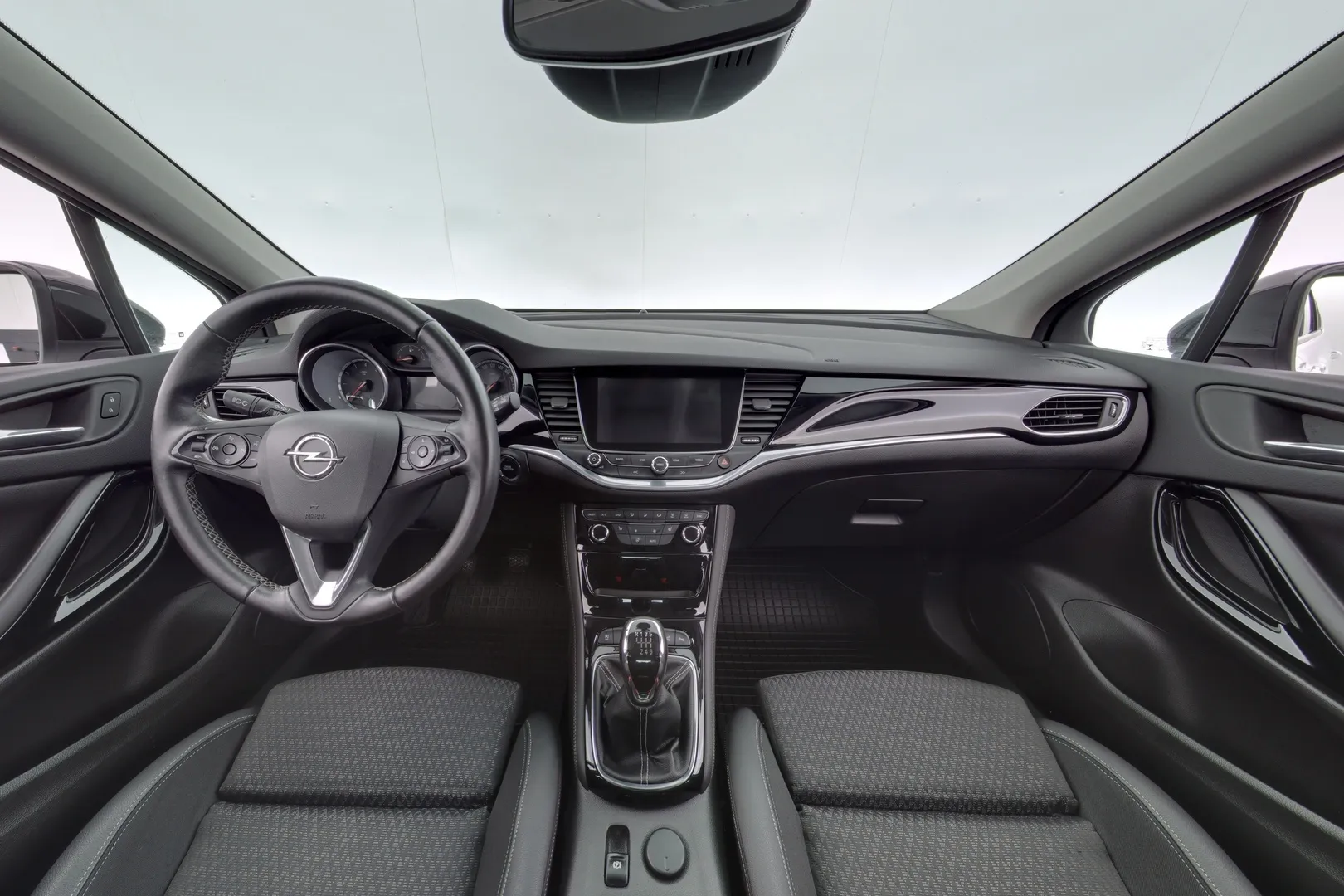 Opel Astra ZMK-363 carousel image