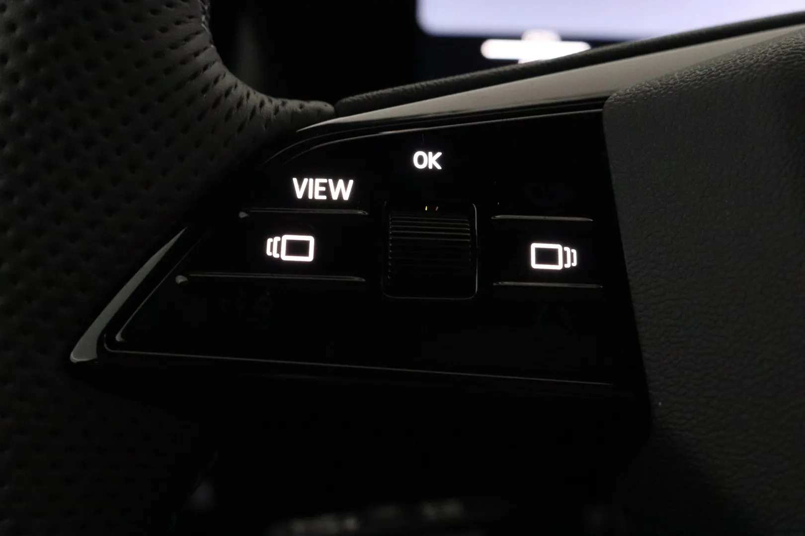 Audi Q4 e-tron SZO-309 carousel image