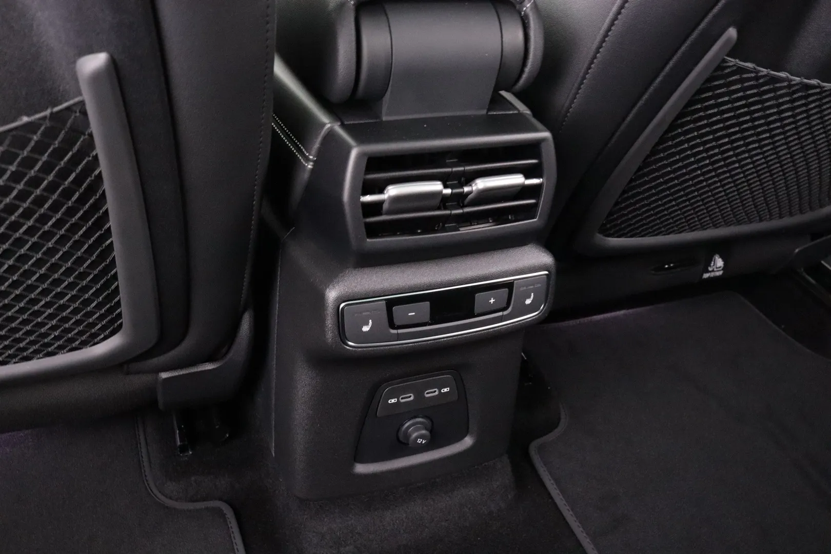 Audi Q4 e-tron SZO-309 carousel image