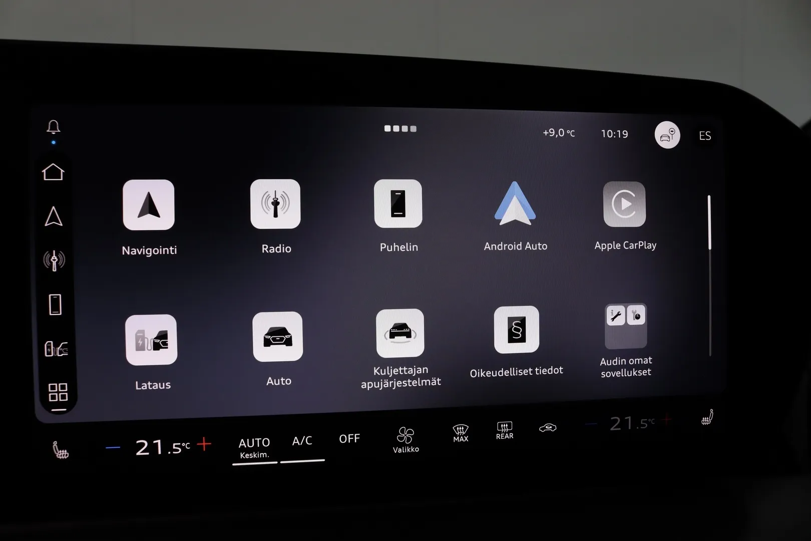 Audi Q4 e-tron SZO-309 carousel image