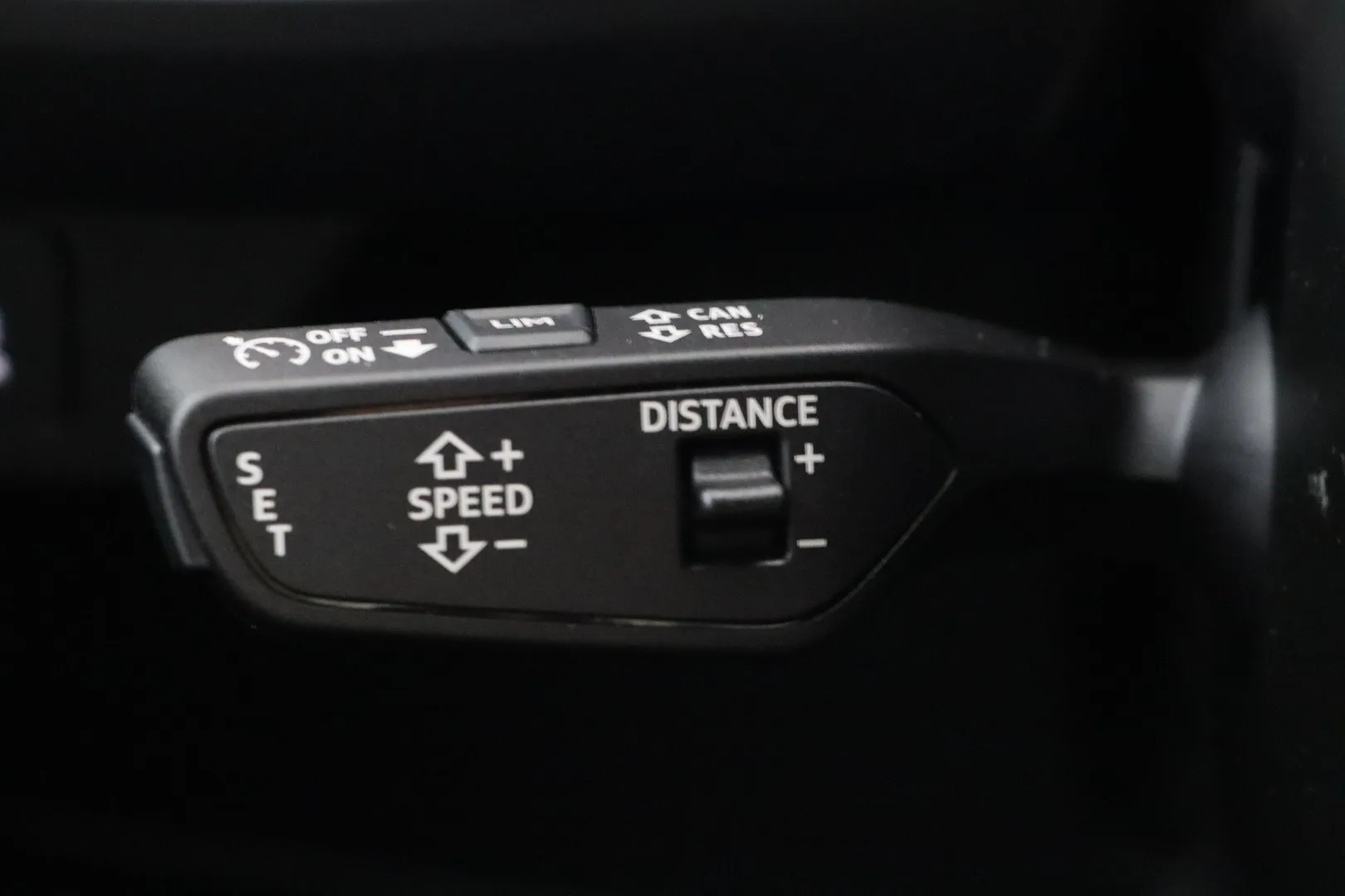 Audi Q4 e-tron SZO-309 carousel image