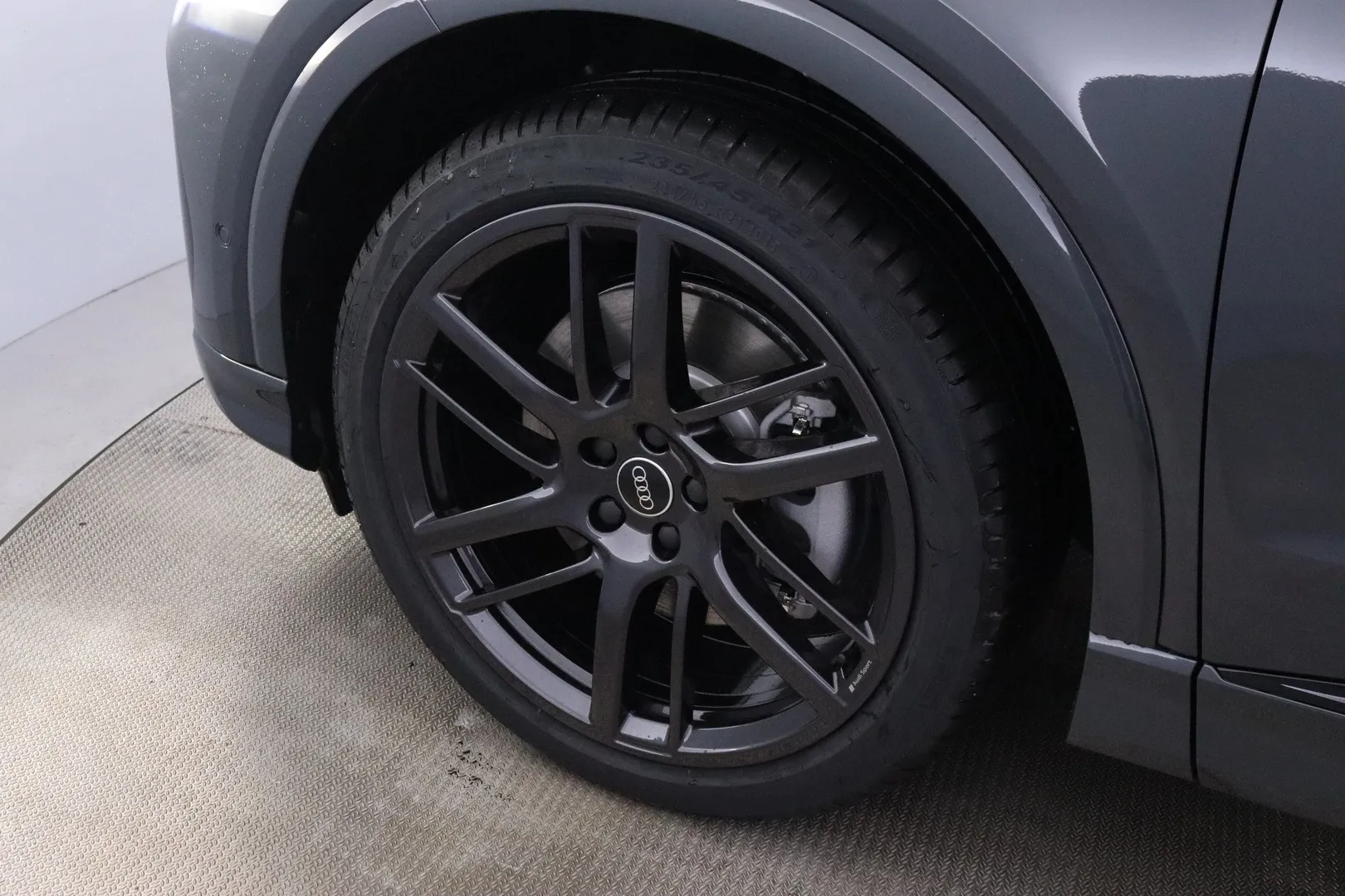Audi Q4 e-tron SZO-309 carousel image
