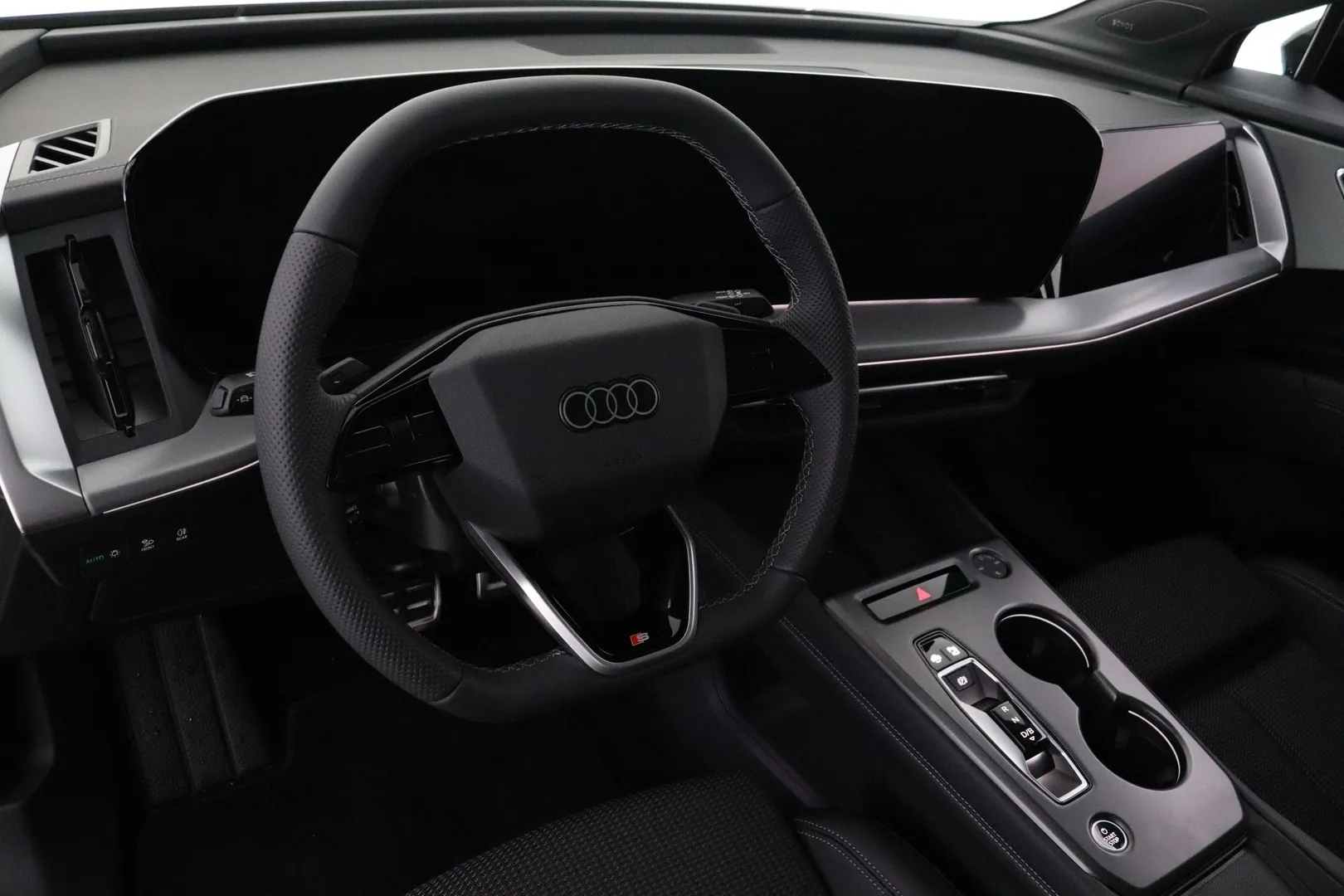 Audi Q4 e-tron SZO-309 carousel image