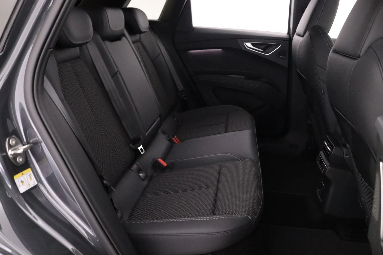 Audi Q4 e-tron SZO-309 carousel image