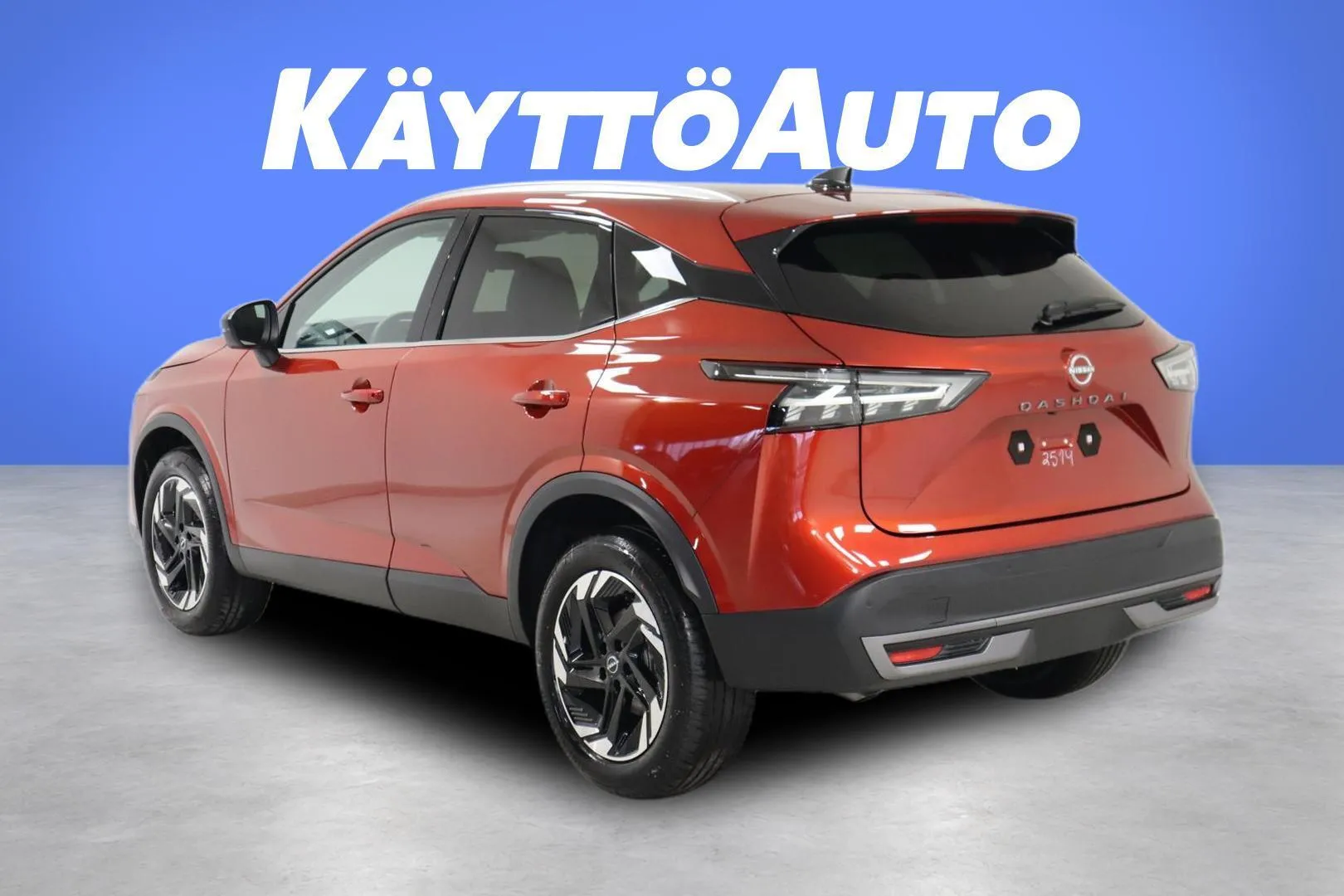 Nissan Qashqai SZP-650 carousel image
