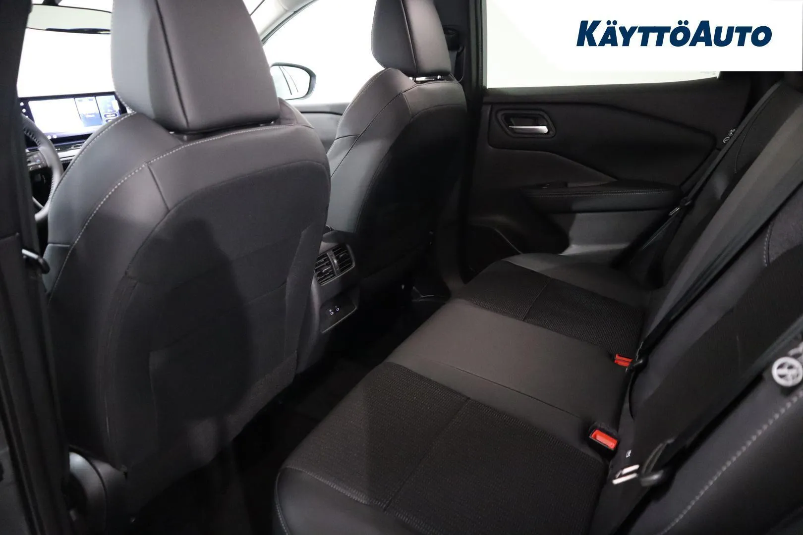 Nissan Qashqai ITJ-460 carousel image