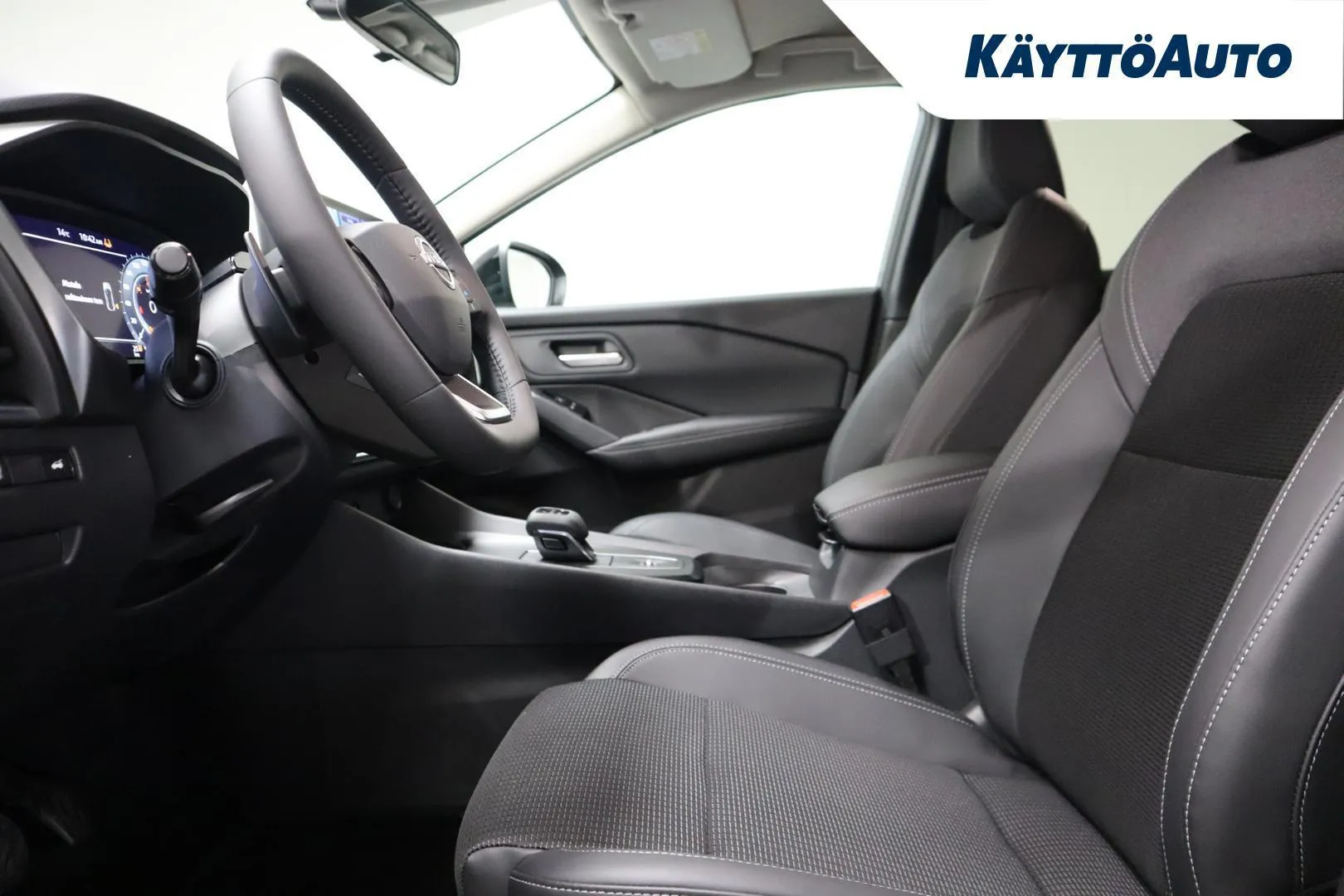 Nissan Qashqai ITJ-460 carousel image