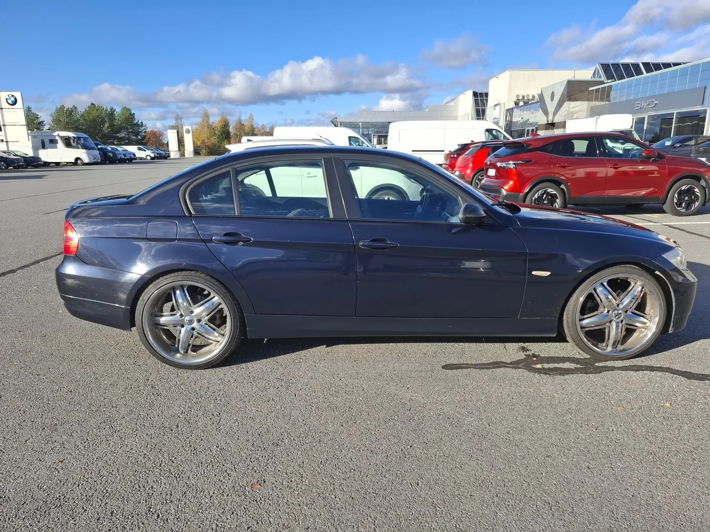 BMW 320 TNI-505 carousel image