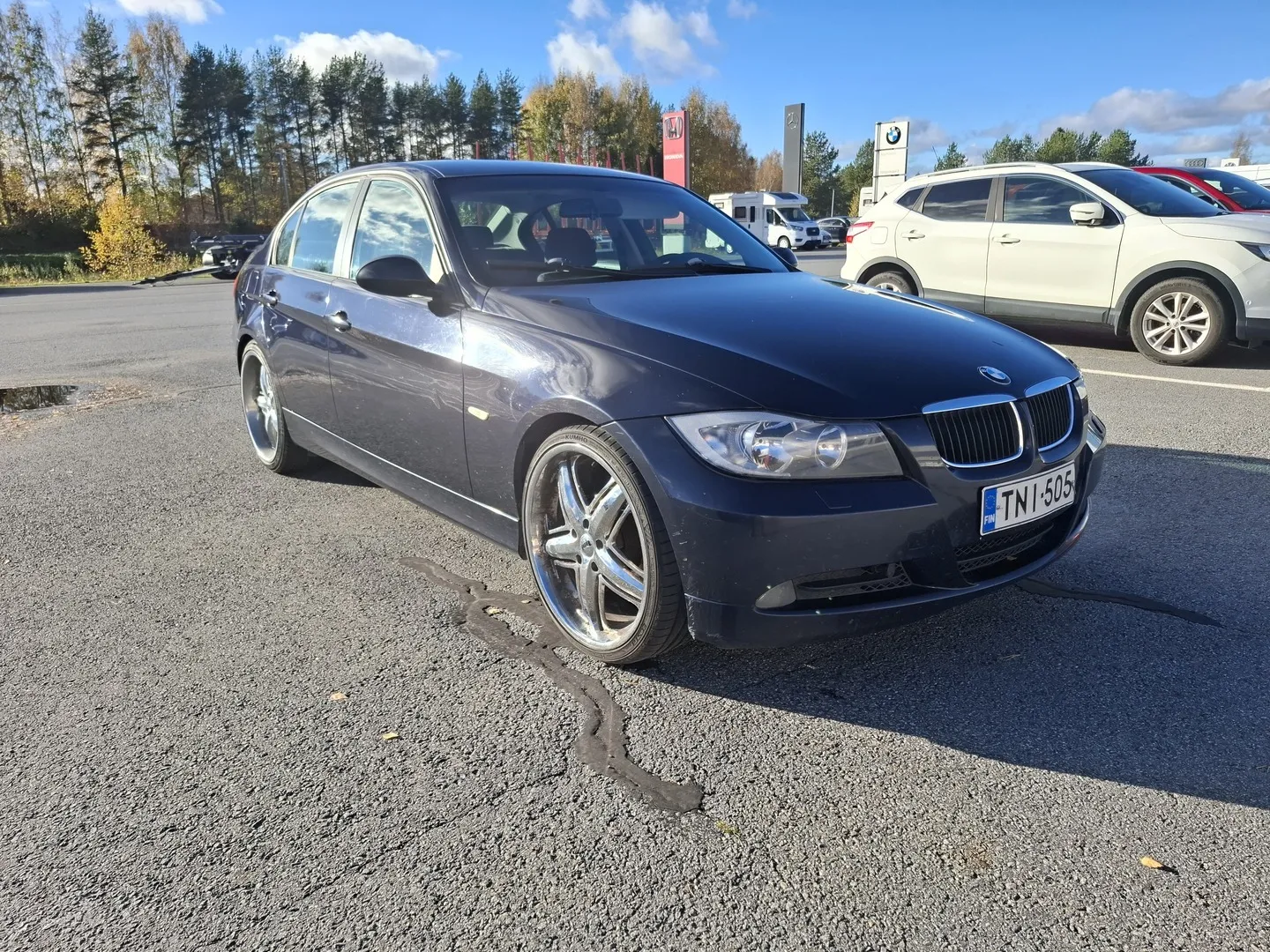 BMW 320 TNI-505 carousel image