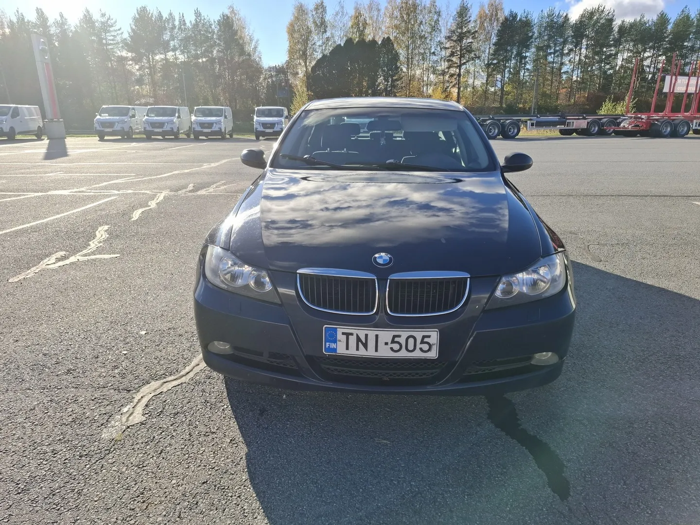 BMW 320 TNI-505 carousel image