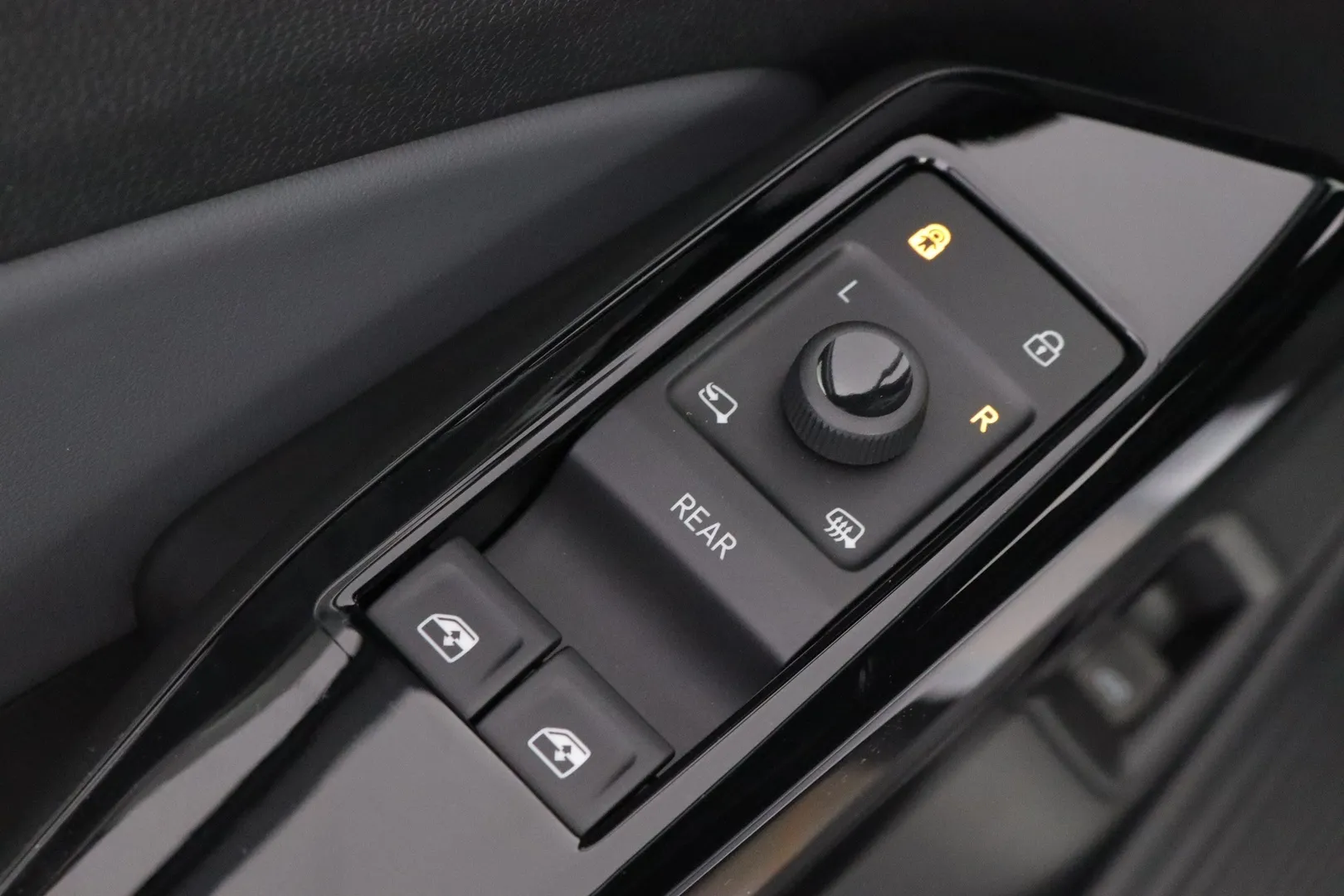 Volkswagen ID.4 YNB-778 carousel image