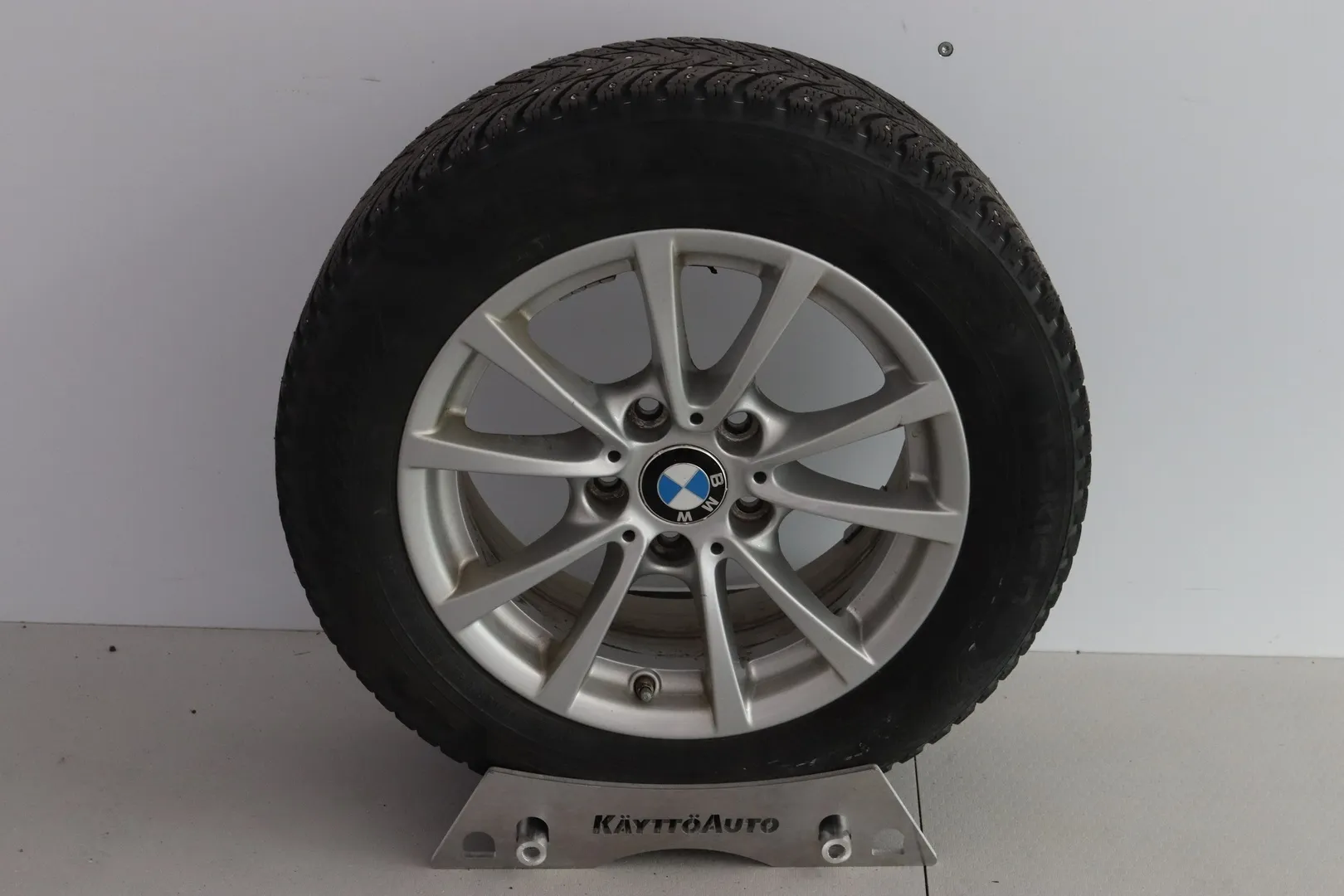 BMW 318 JJV-958 carousel image