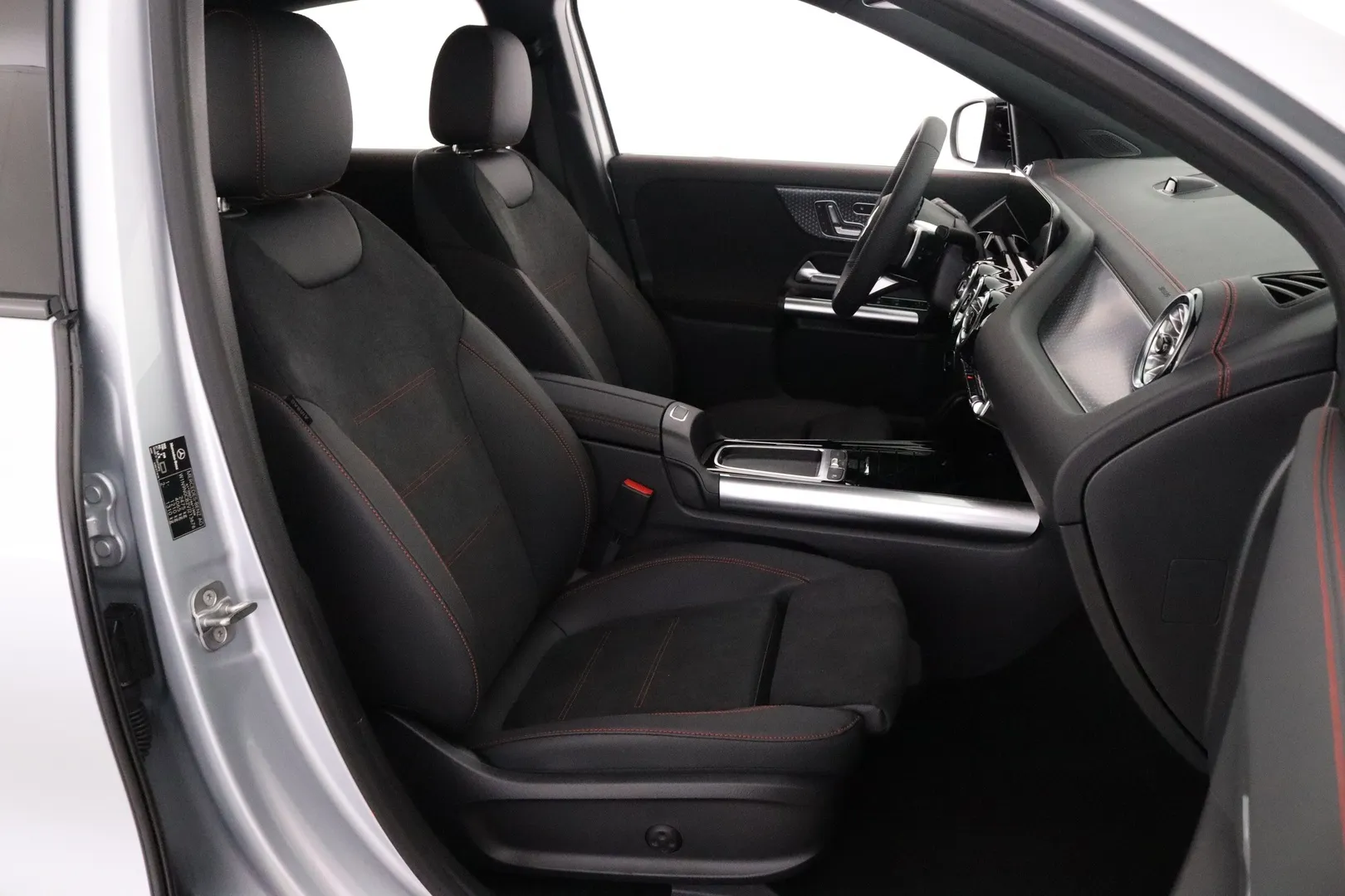 MERCEDES-BENZ EQA SSL-106 carousel image