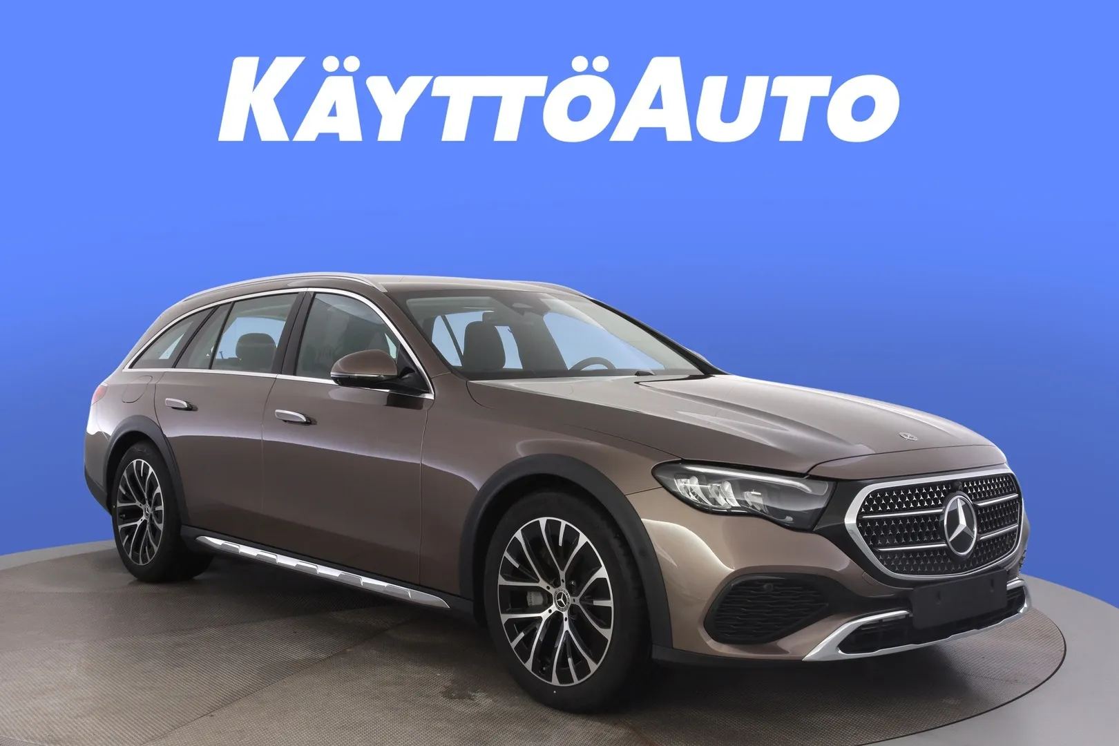Mercedes-Benz E LTP-664 carousel image