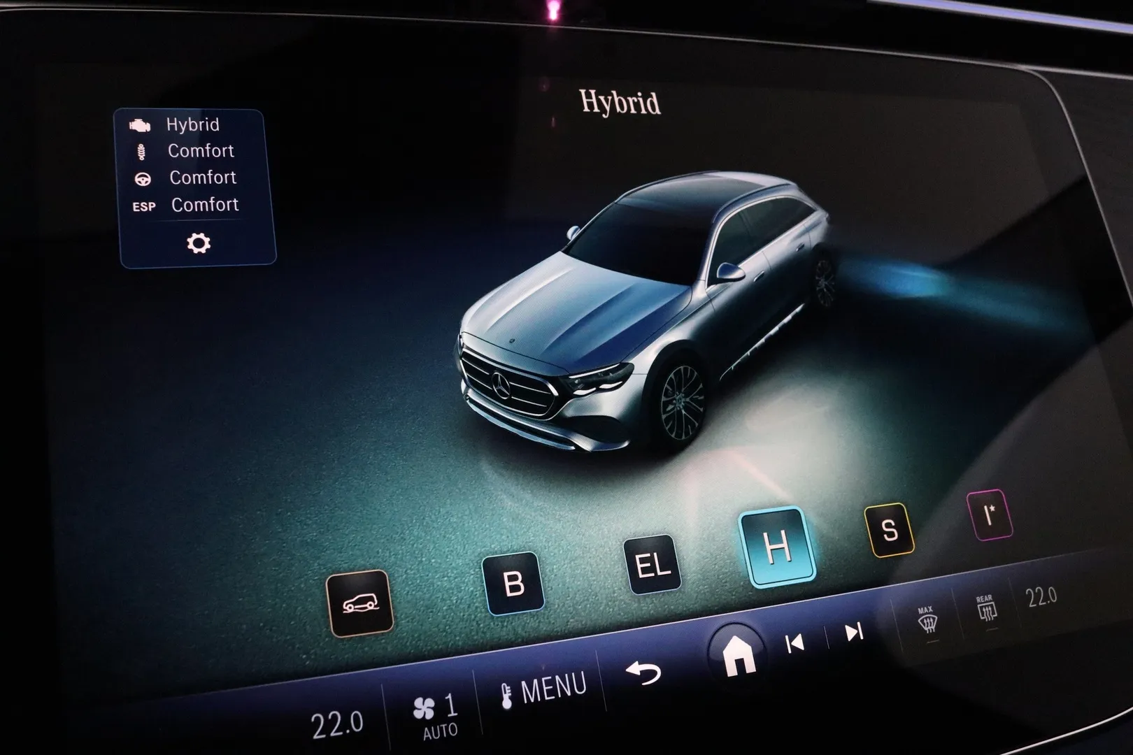 Mercedes-Benz E LTP-664 carousel image