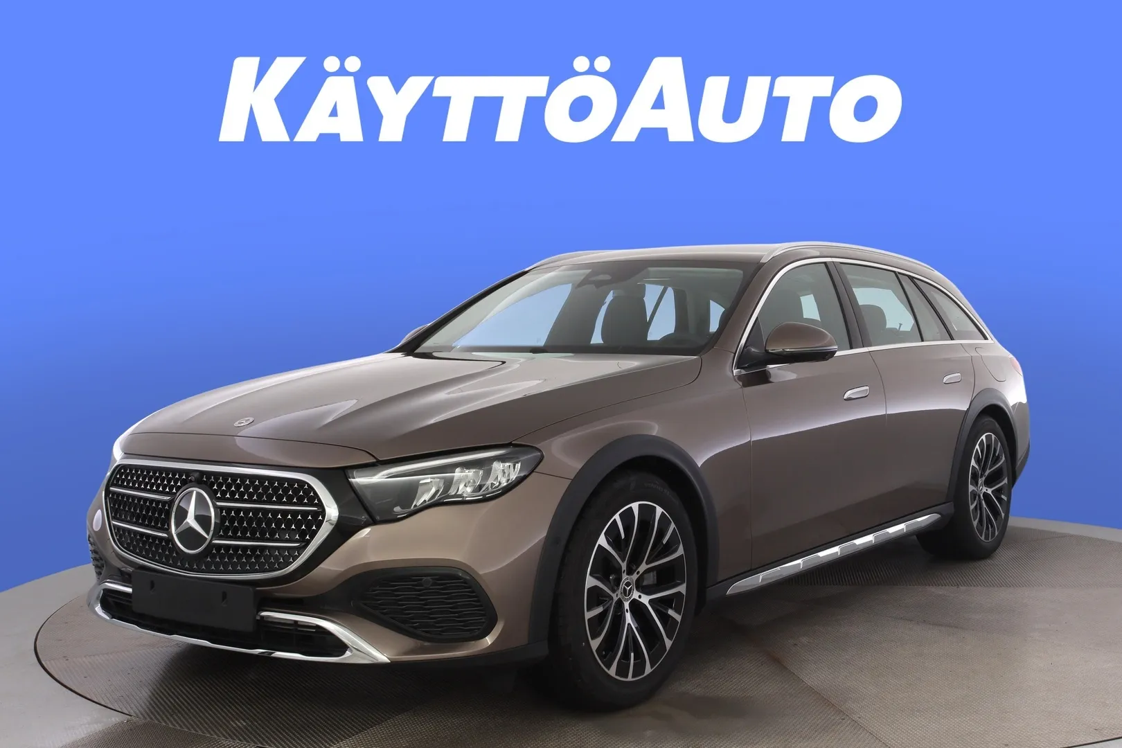 Mercedes-Benz E LTP-664 carousel image