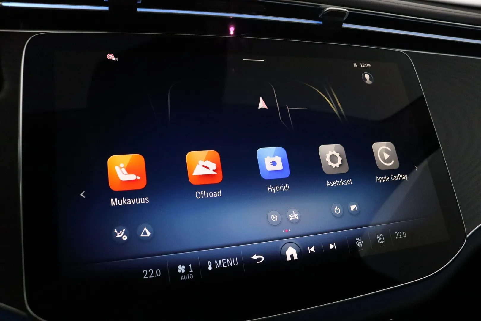 Mercedes-Benz E LTP-664 carousel image