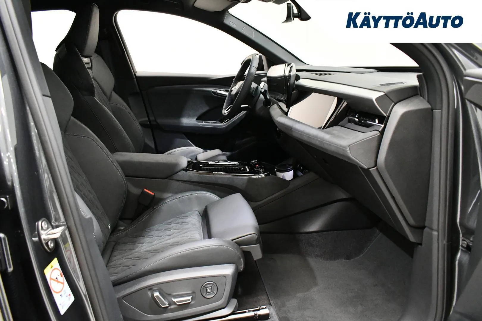 AUDI Q6 E-TRON YNA-703 carousel image