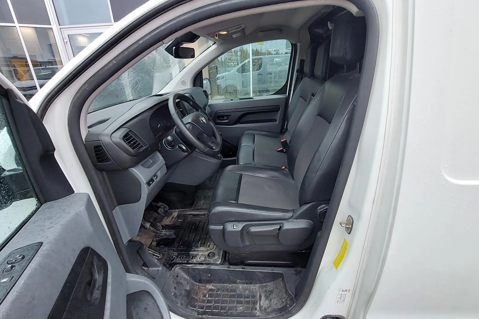 Toyota Proace BVU-163 carousel image