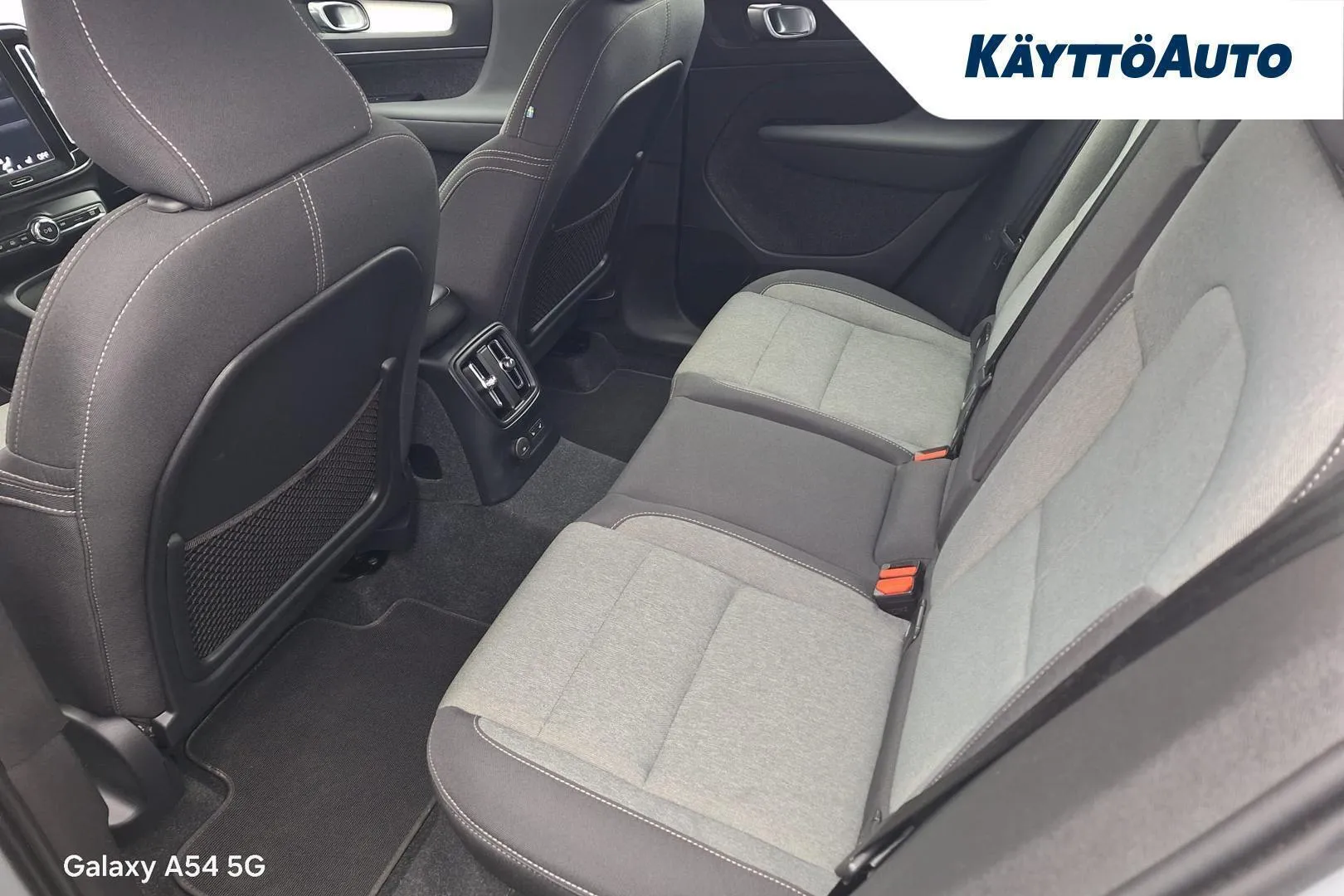 Volvo XC40 RVE-916 carousel image