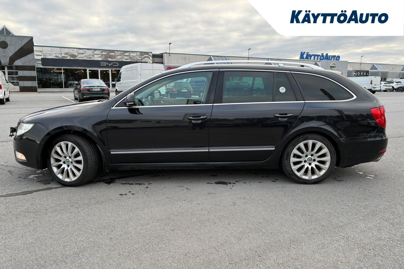 Skoda Superb 2013, bild 3/38