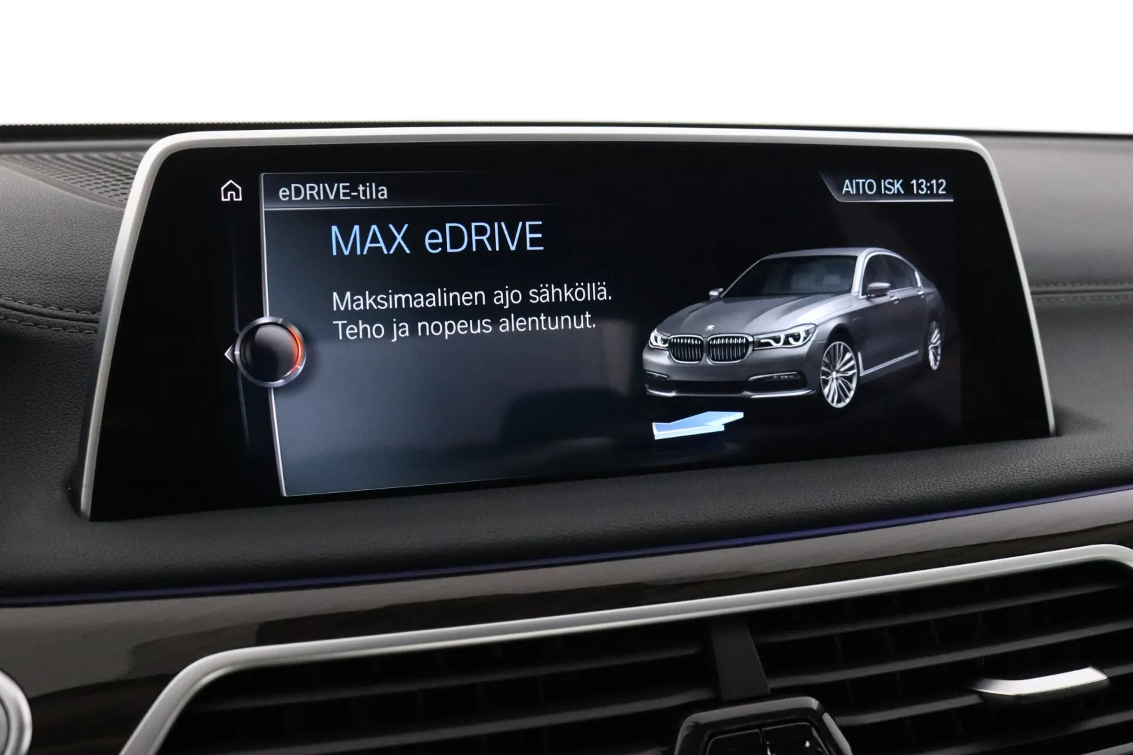 BMW 740 CKK-283 carousel image