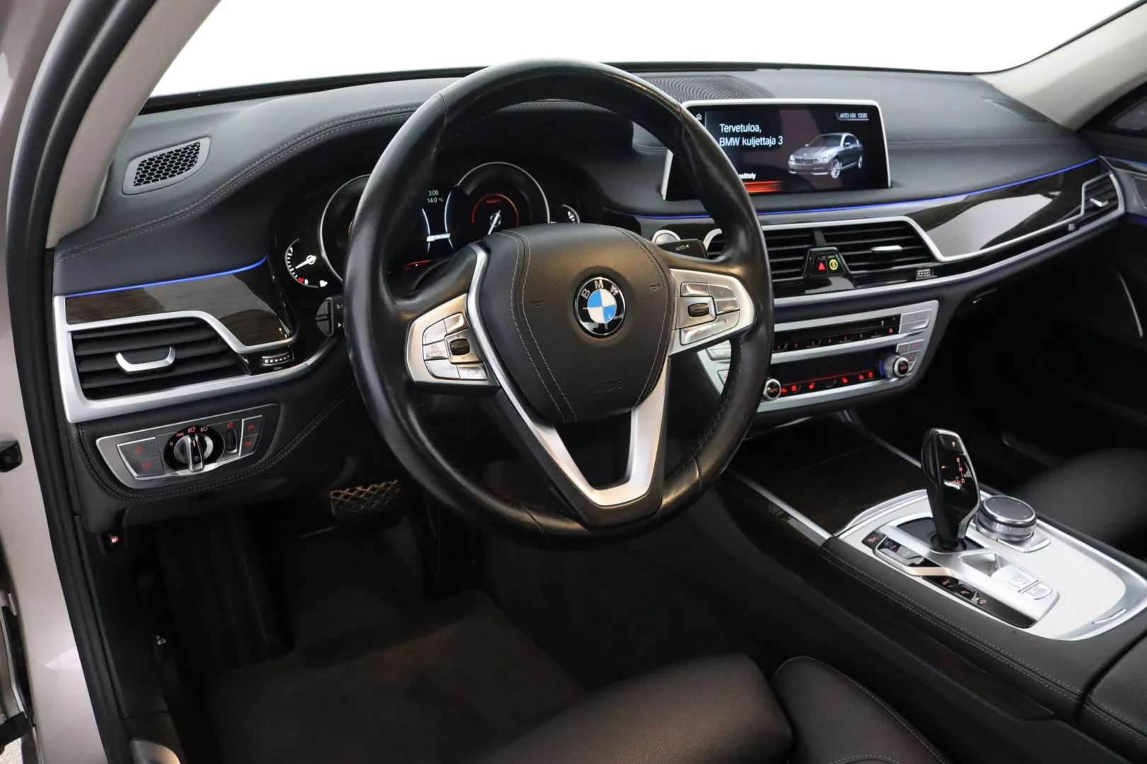 BMW 740 CKK-283 carousel image